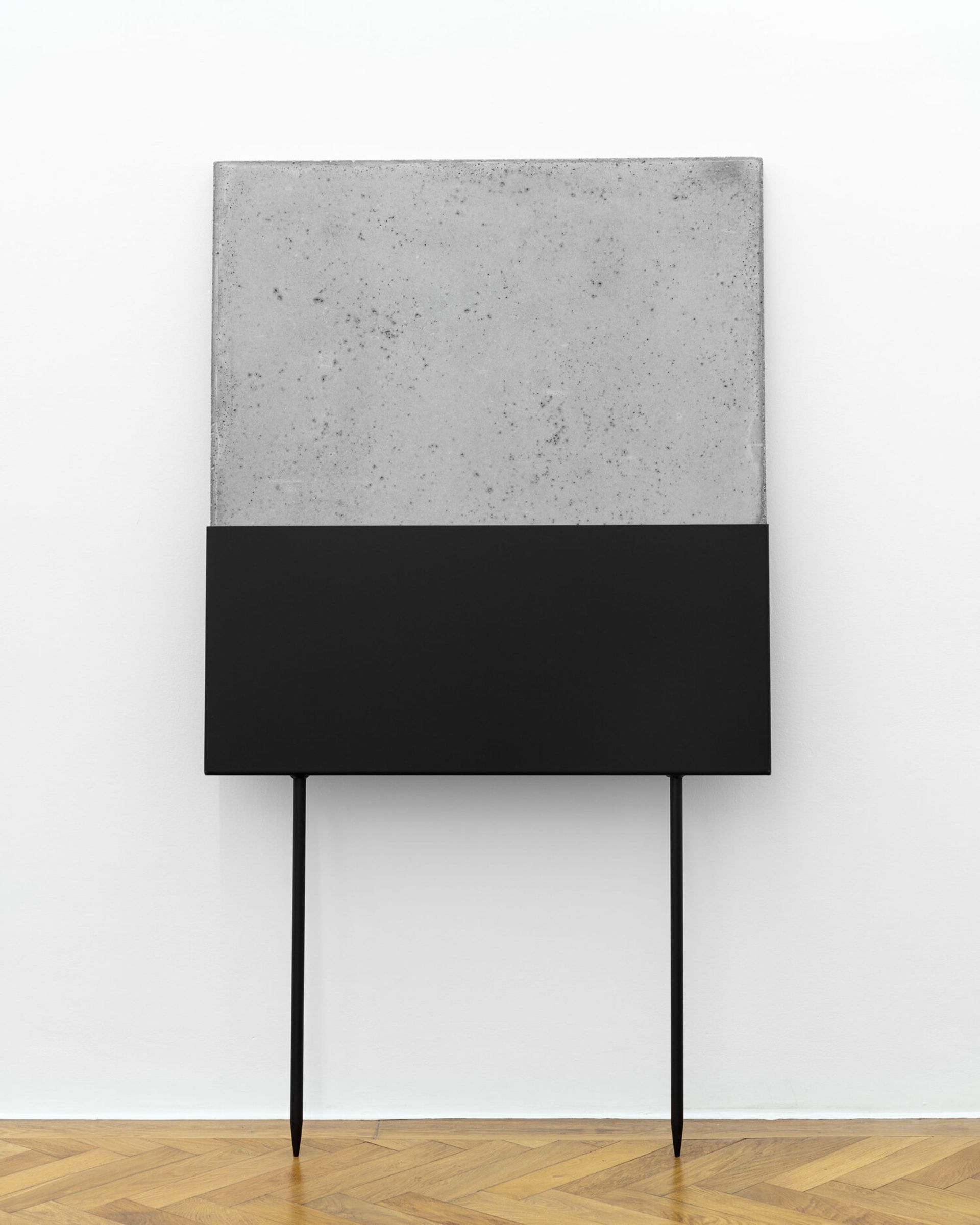 Malte Zenses, Fragment einer Architektur #2, 2020, steel and concrete, 160 × 90 cm