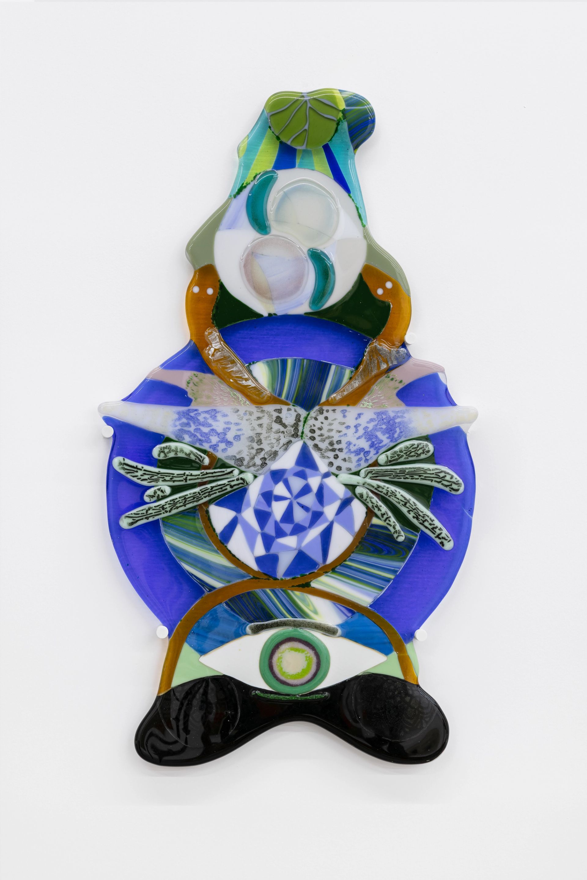 Ana Navas, Libélula, 2025, fused glass, 63 x 35.5 x 2 cm | 24 3/4 x 14 x 3/4 in