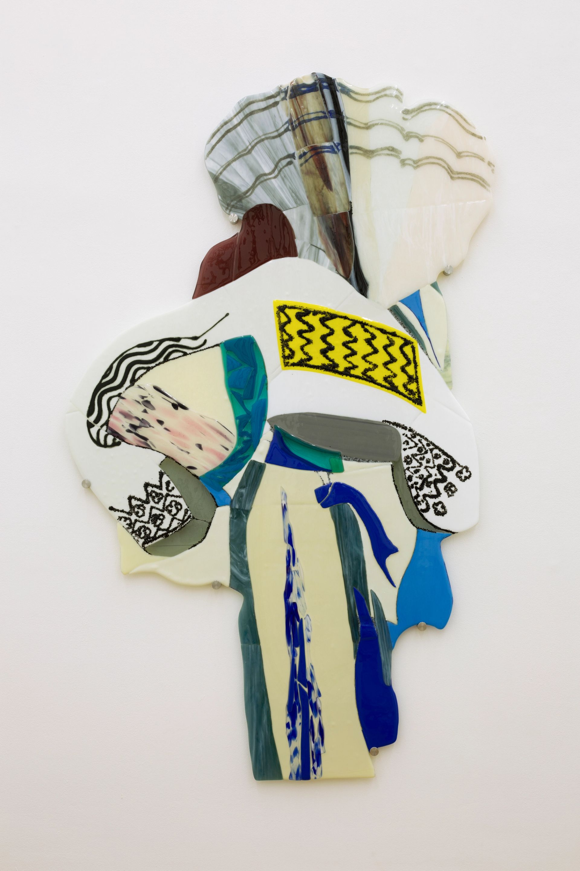 Ana Navas, Skirt headed, 2023, fused glass, 156 × 95 × 2 cm, (Produced at MAKE, Eindhoven, NL), photo by Constanza Meléndez