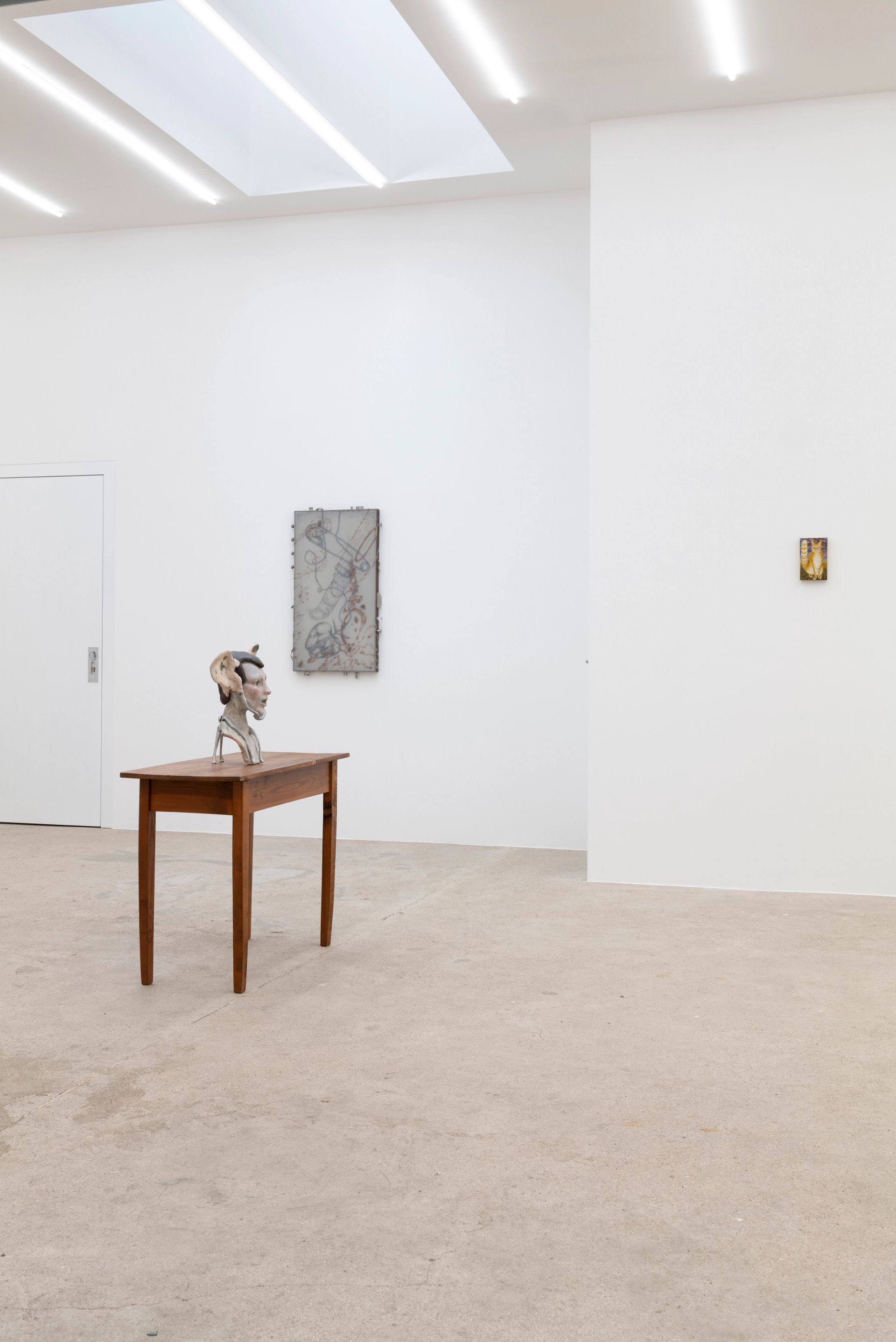 Dear Reality: ASMA, Jose Bonell, Michele Cesaratto, Veronika Hilger, Isaac Lythgoe, Isabel Nuño de Buen, 2025, installation view at Sperling, Munich, photo: Sebastian Kissel