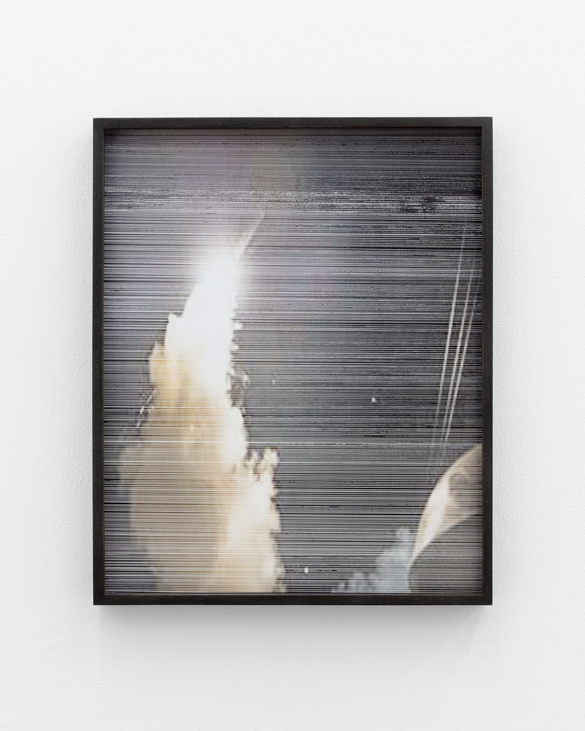 Anna Vogel, Rocket, 2019 
pigment print, varnish, scratched, framed in lime, anthracite, artglass
37 × 30 cm
3 variations 

Photo: Sebastian Kissel