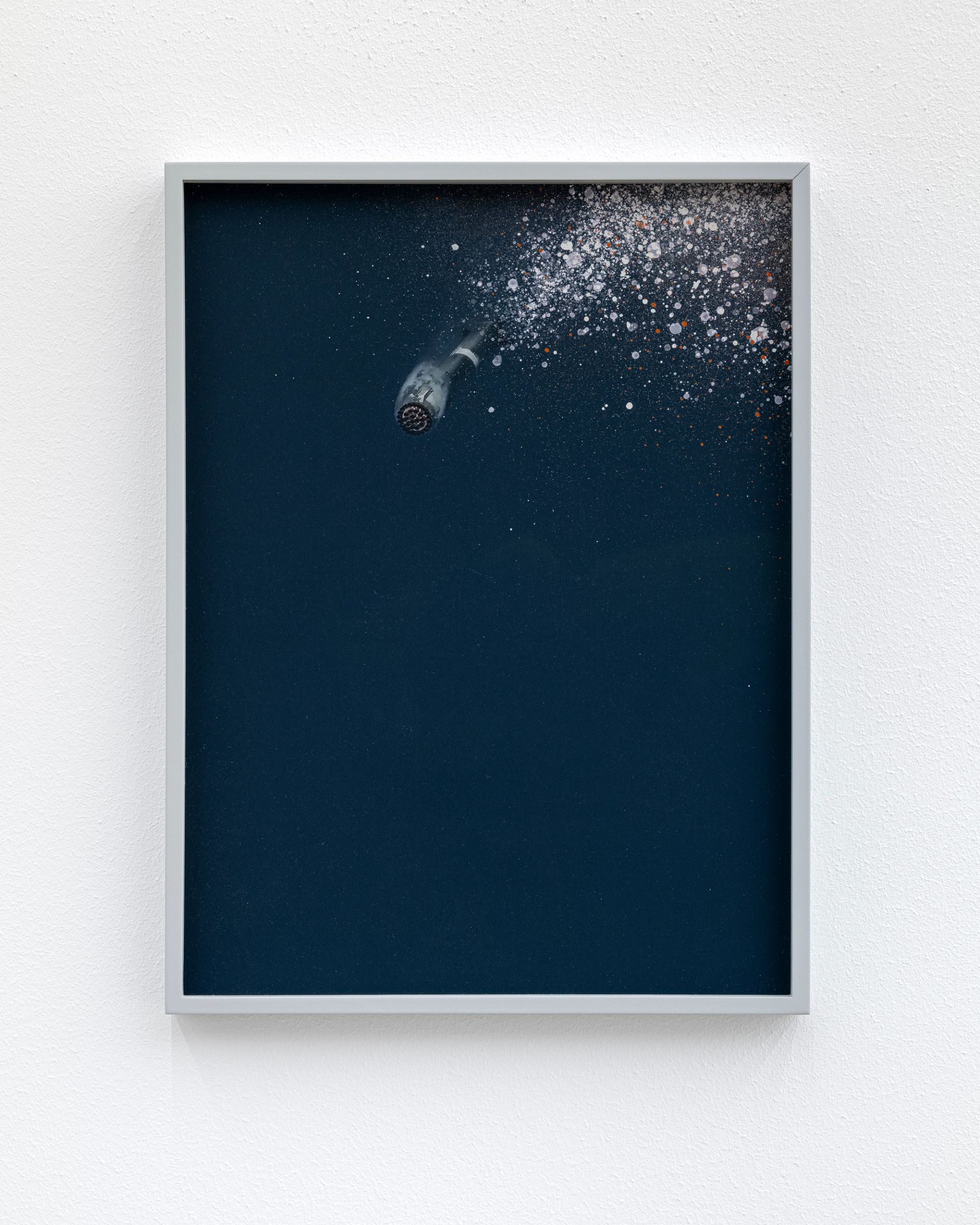 Anna Vogel, booster del razzo_starship di spaceX, 2025, pigment print, varnish, frame finished in light gray, 40 × 30 cm (3 variations)