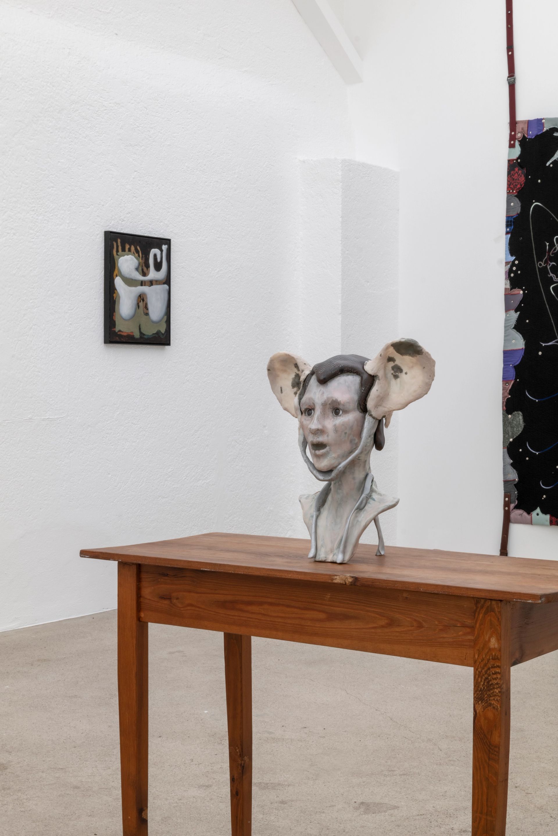 Dear Reality: ASMA, Jose Bonell, Michele Cesaratto, Veronika Hilger, Isaac Lythgoe, Isabel Nuño de Buen, 2025, installation view at Sperling, Munich, photo: Sebastian Kissel