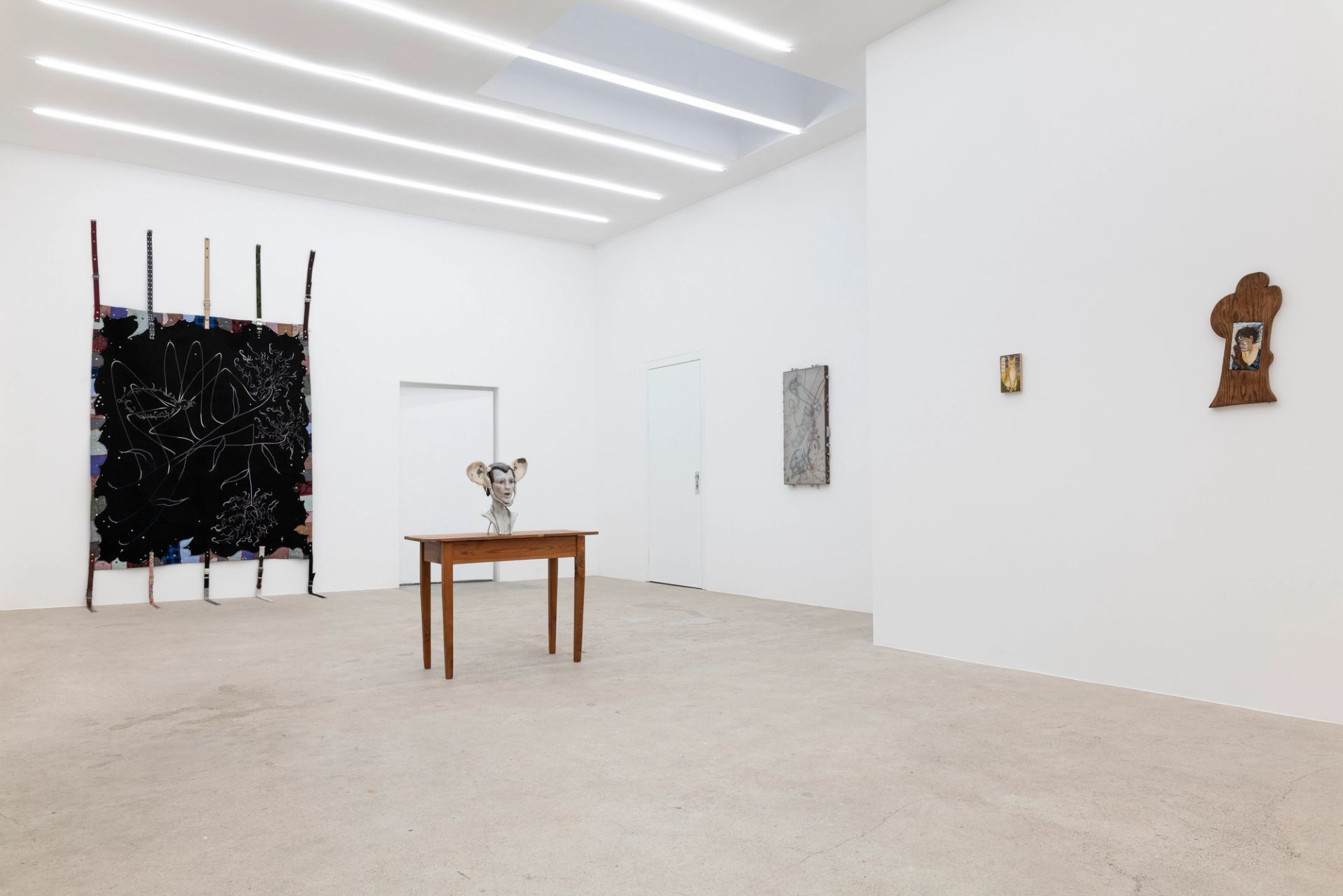 Dear Reality: ASMA, Jose Bonell, Michele Cesaratto, Veronika Hilger, Isaac Lythgoe, Isabel Nuño de Buen, 2025, installation view at Sperling, Munich, photo: Sebastian Kissel