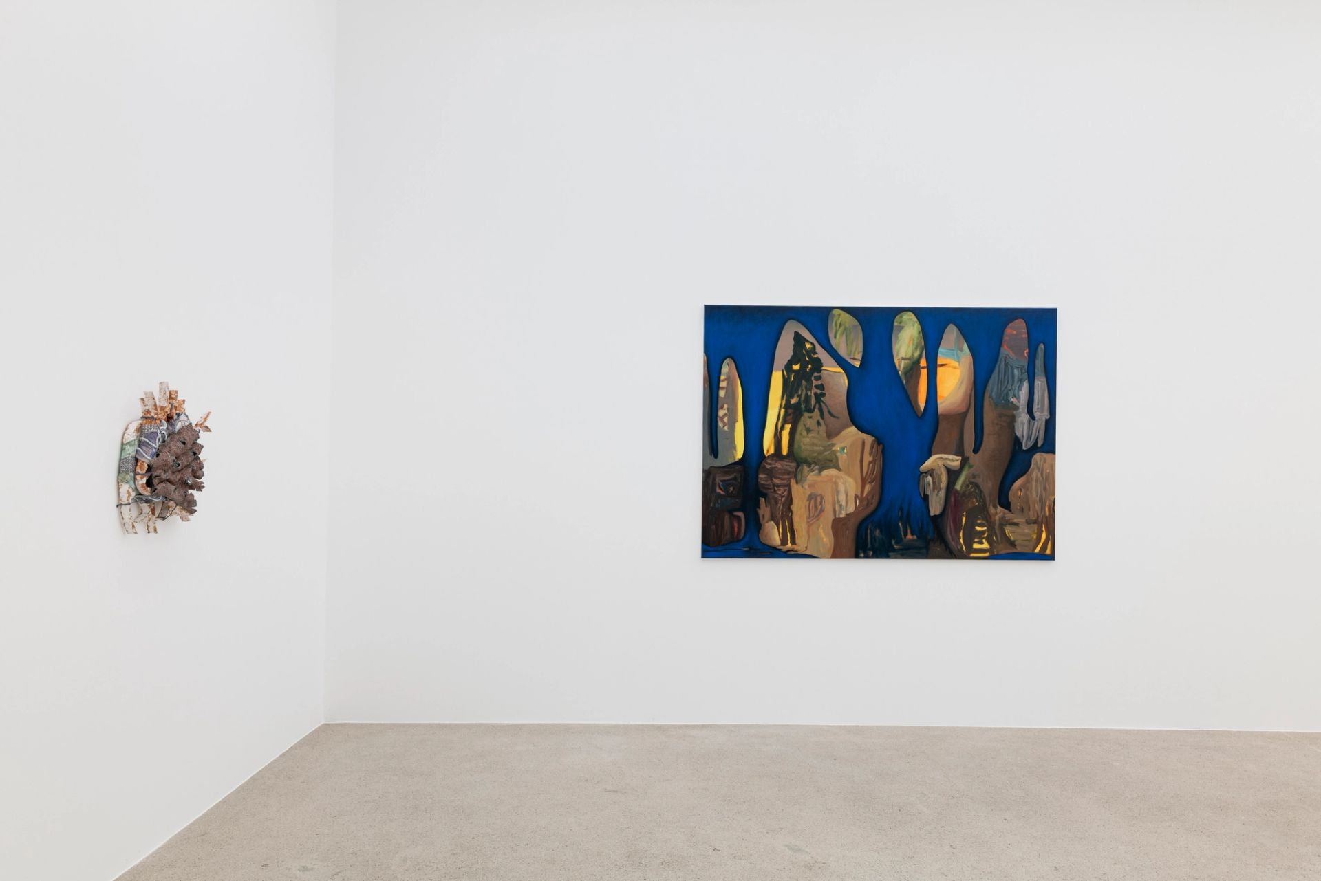 Dear Reality: ASMA, Jose Bonell, Michele Cesaratto, Veronika Hilger, Isaac Lythgoe, Isabel Nuño de Buen, 2025, installation view at Sperling, Munich, photo: Sebastian Kissel