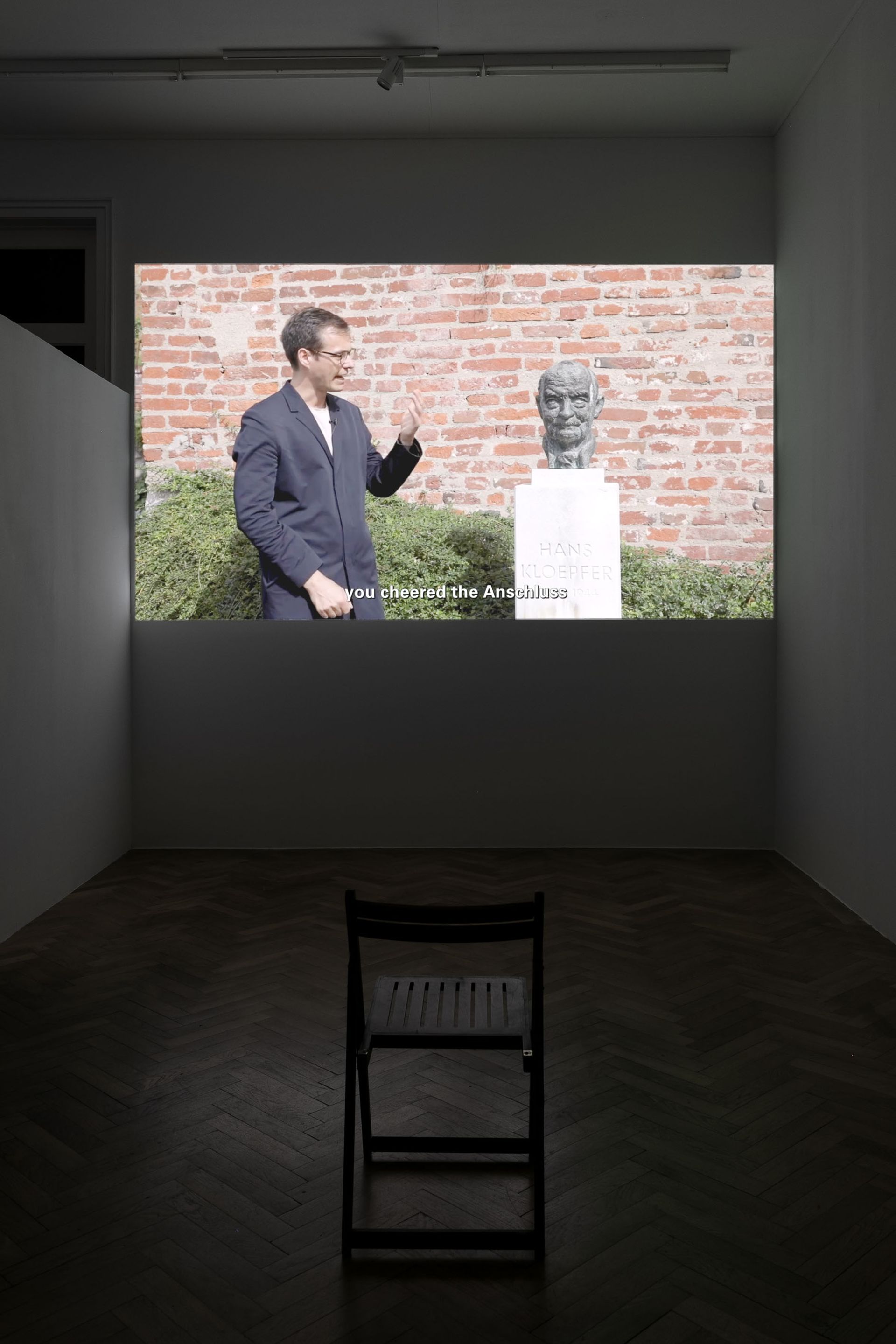 Exhibition view: Thomas Geiger, “The Ghost is present”, 2021, photo: Sebastian Kissel