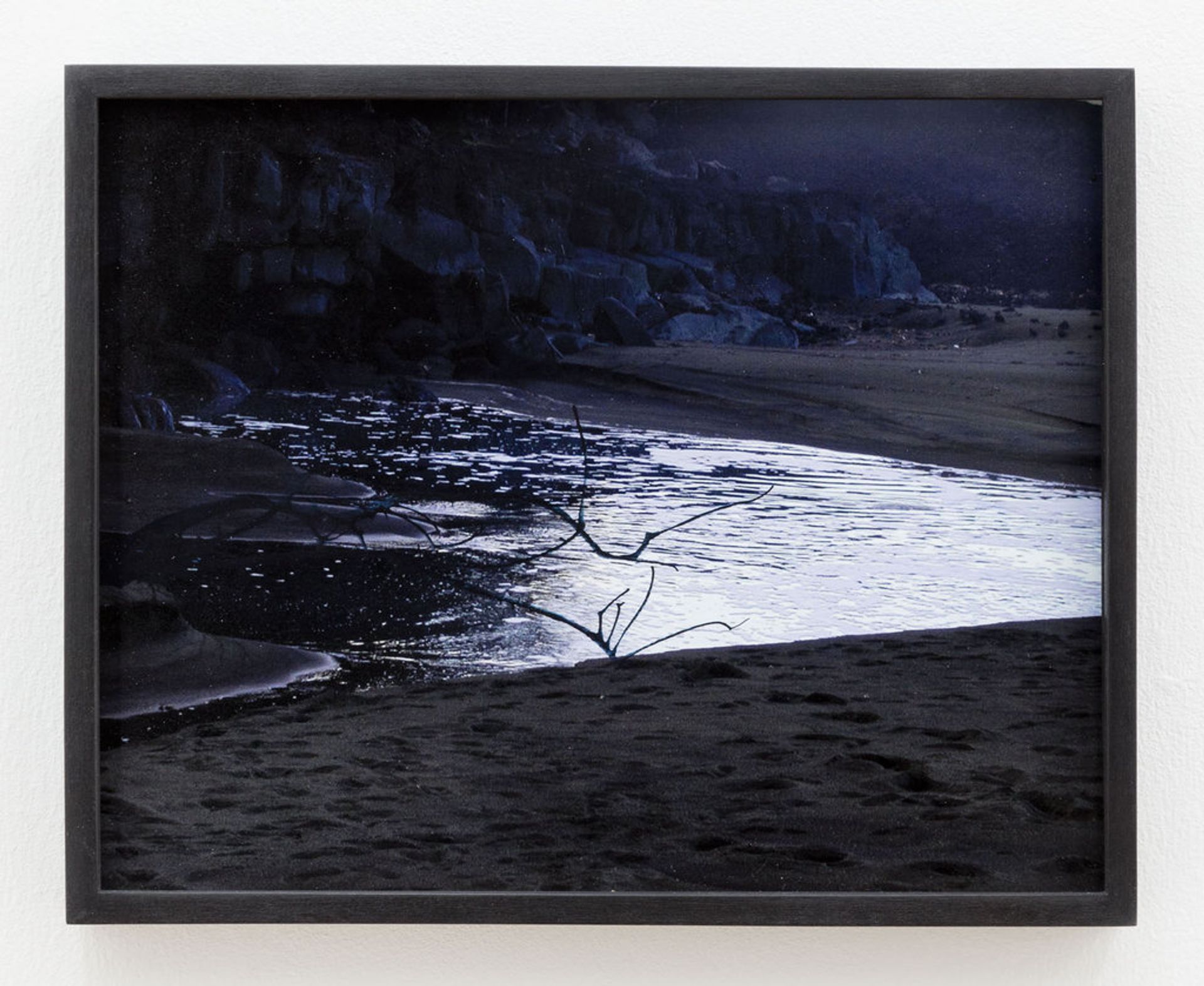 Anna Vogel, Lake, 2019, ink on pigment print, framed, in lime, anthracite, artglass, 21 × 26.3 cm, 3/3
