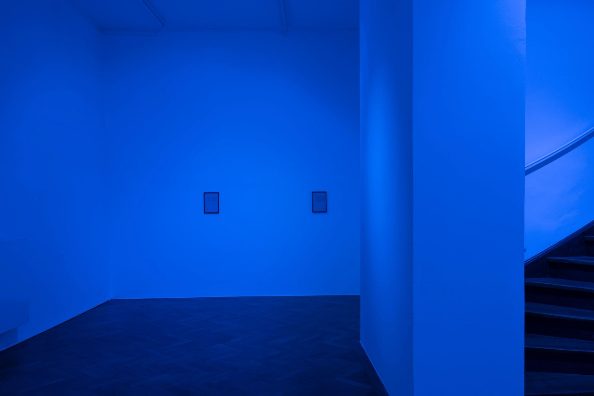 Thomas Geiger, “Dreams That Money Can Buy”, 2022, exhibition view, photo: Sebastian Kissel