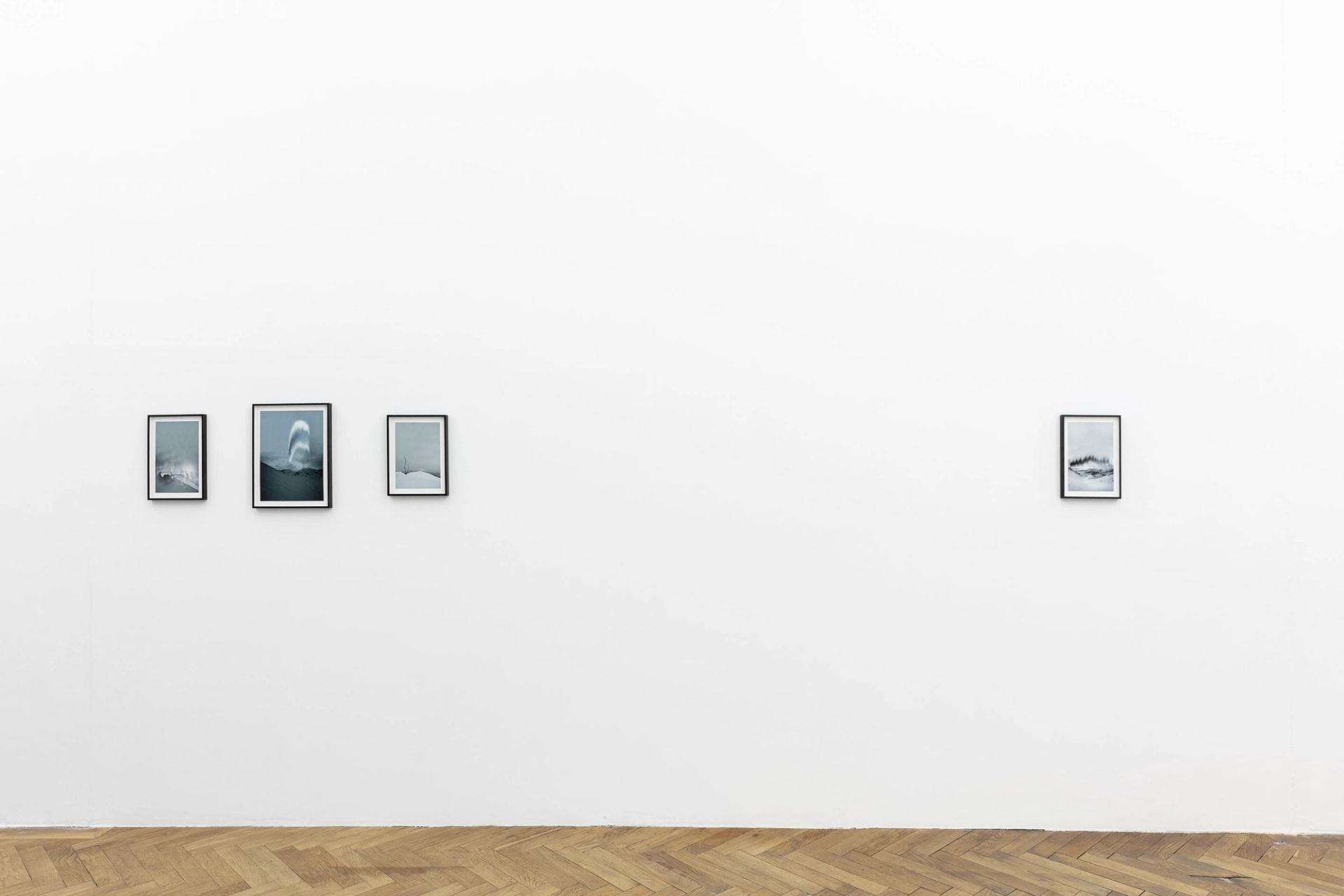 Anna Vogel, ukioq, 2023, installation view at Sperling, Munich, photo: Sebastian Kissel