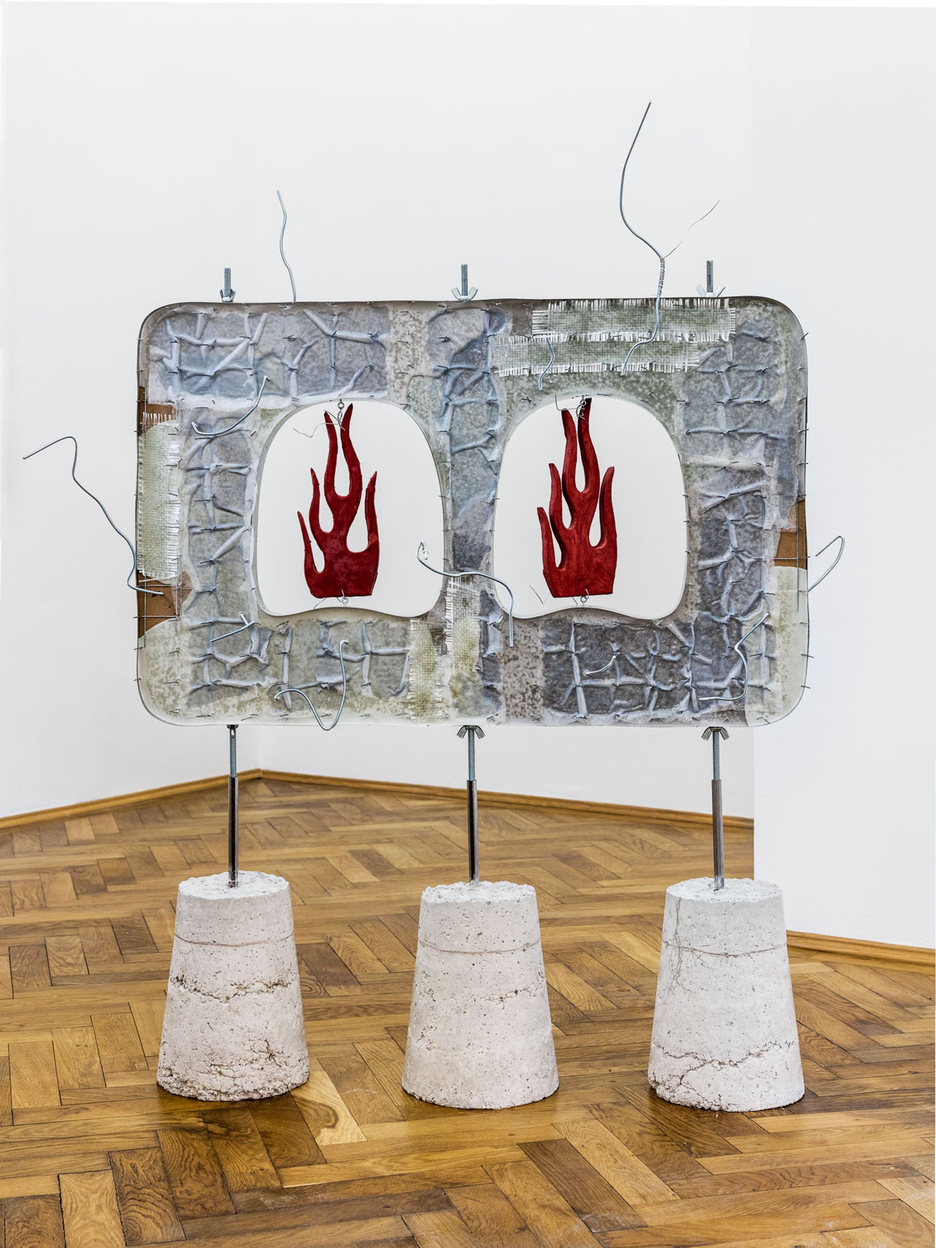Stefan Fuchs, Something hot, 2017, Mixed media, 151 × 137 × 70 cm
