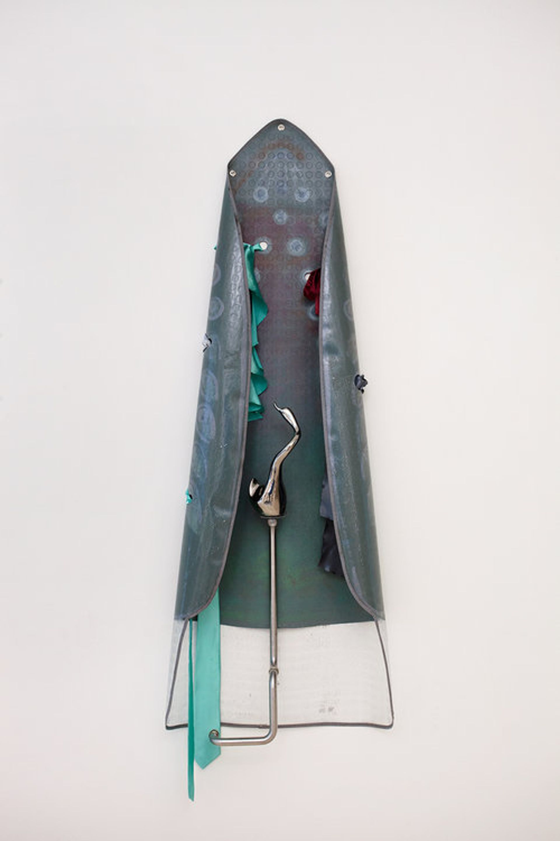 Ana Navas, Iron, 2018, pvc, acrylic, metal, textile, ceramic, 195 × 62 cm