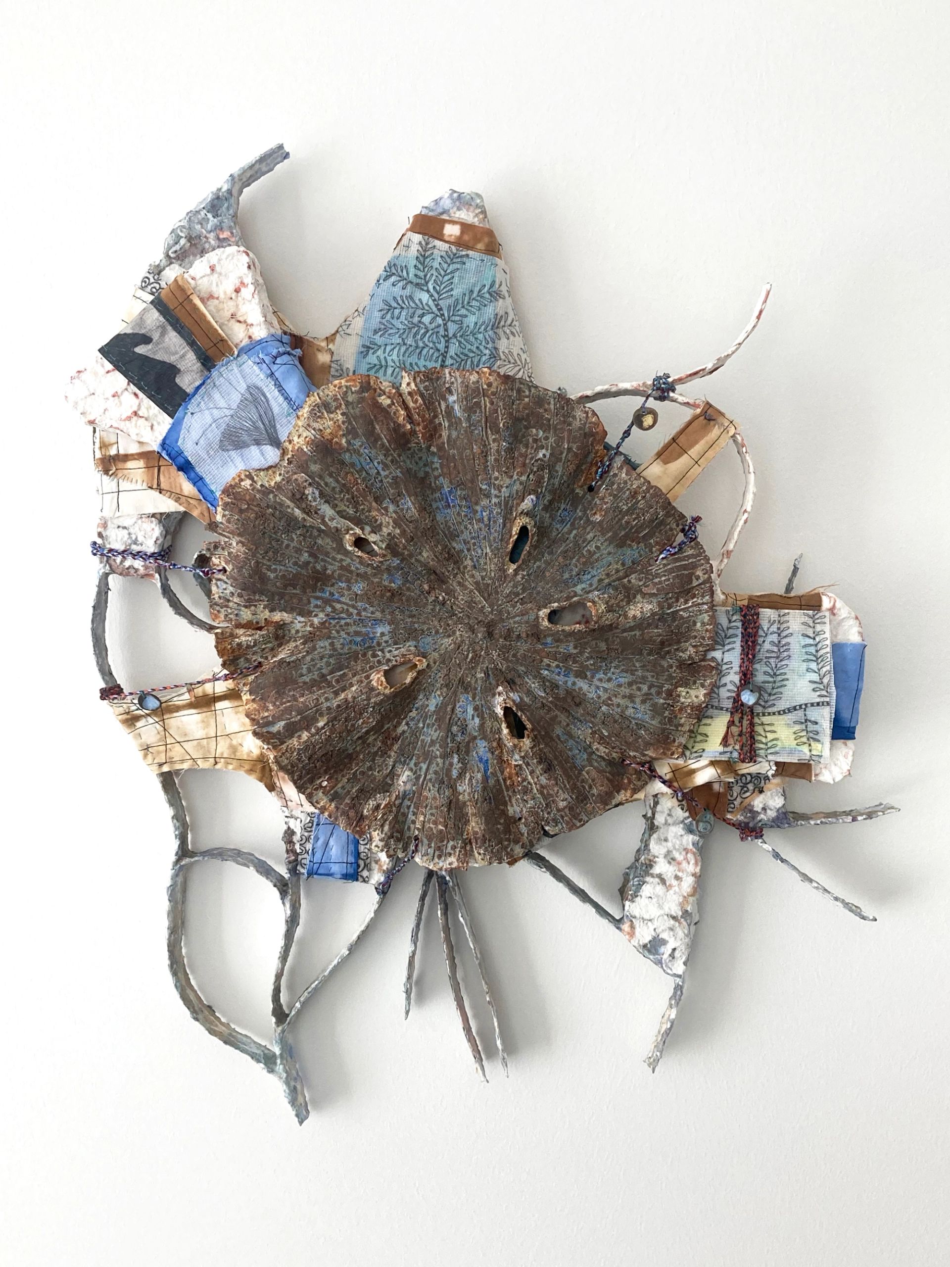 Isabel Nuño de Buen, Codex 49 (in three and a half Earth-years), 2025, Paper maché, wire, glazed ceramic, yarn, transparent paper, paper, graphite, charcoal, watercolor, muslin, hand dyed fabric, hand made cords
65 × 50.5 × 11.5 cm (Courtesy: Chris Sharp, LA)