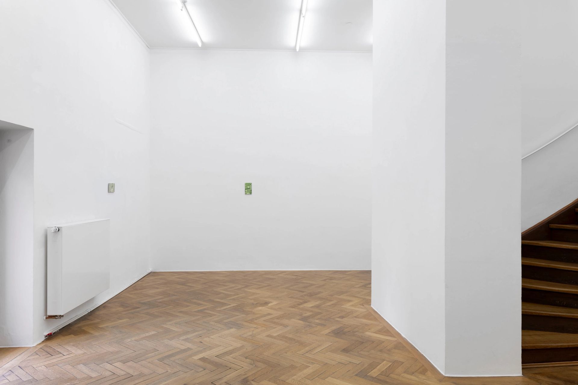 Wolfgang Matuschek, Pizza, Taxi, Radio, 2024, exhibition view at Sperling, photo: Sebastian Kissel