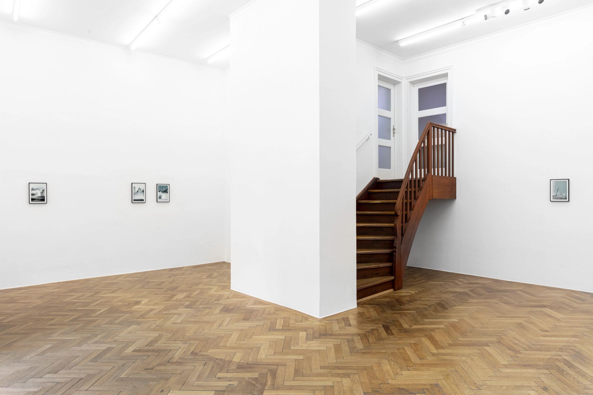 Anna Vogel, ukioq, 2023, installation view at Sperling, Munich, photo: Sebastian Kissel