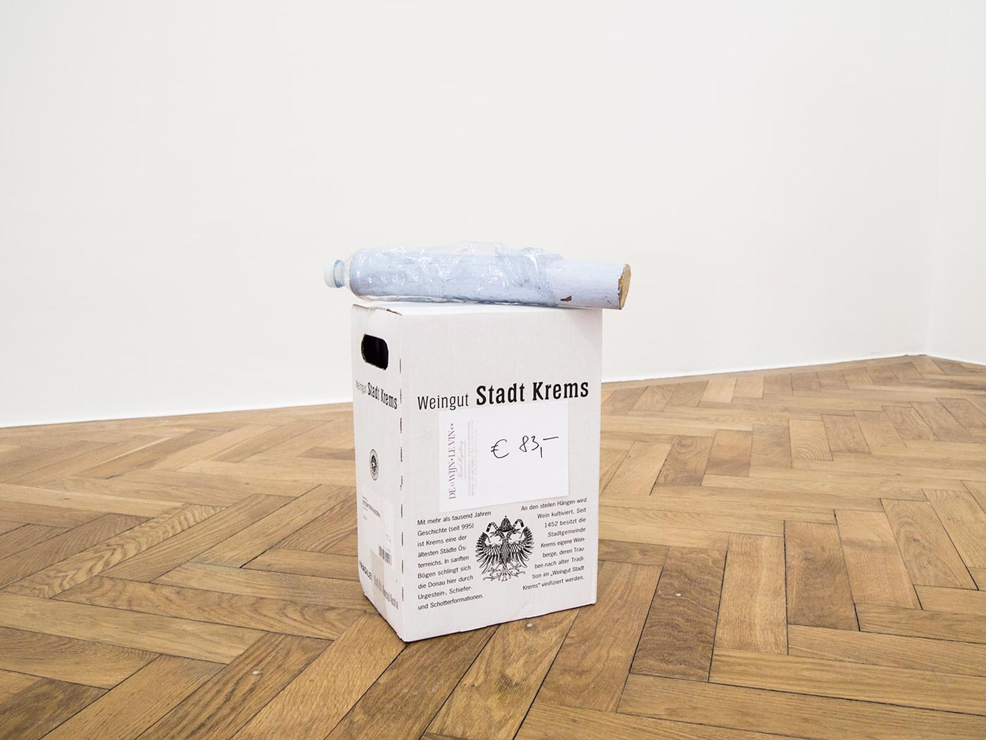 Kurt Ryslavy, Immersive Environment, Box of 6 bottles wine and object, dimensions variable
