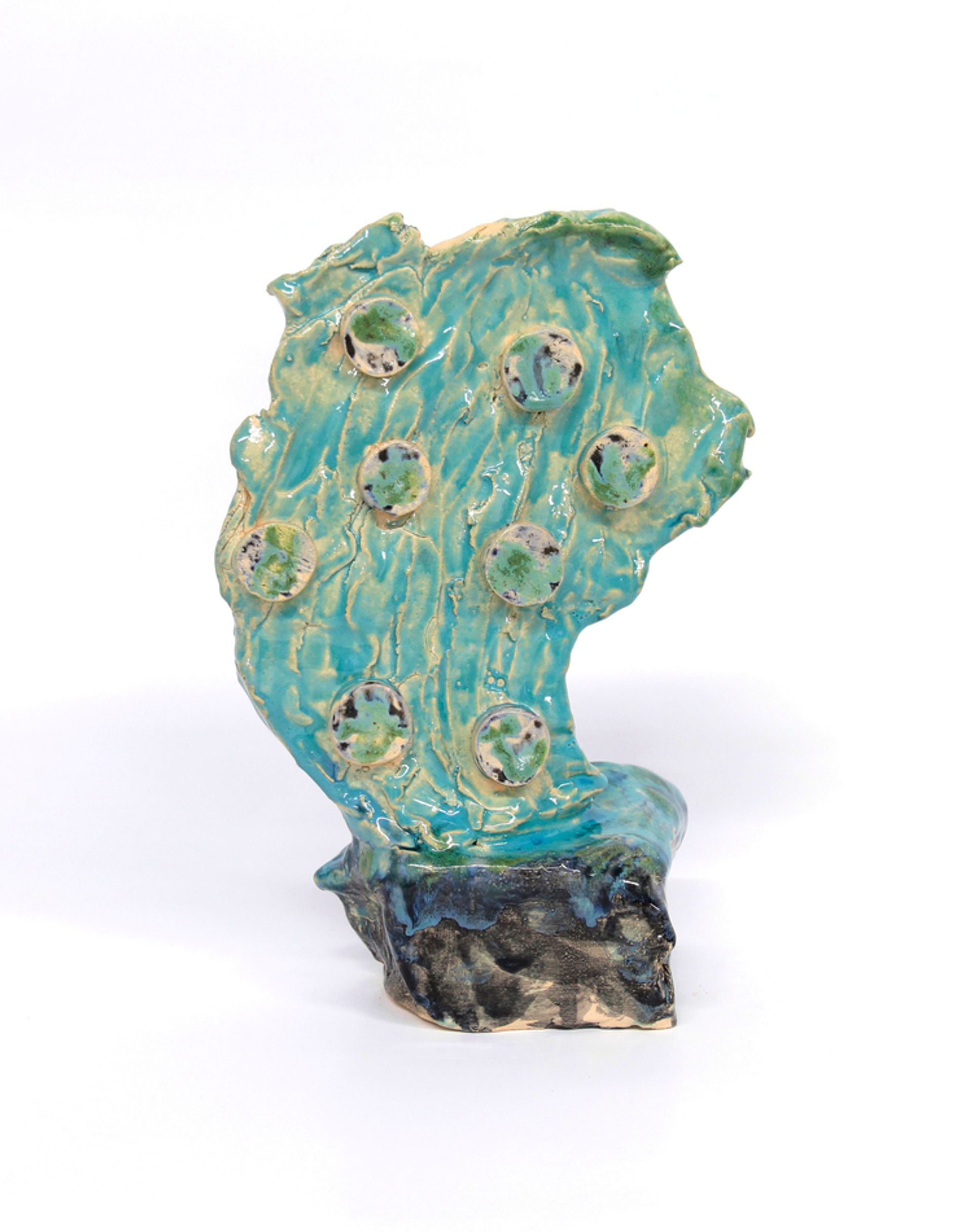 Veronika Hilger, Untitled, 2015, glazed ceramic, 26 × 17 × 8,5 cm