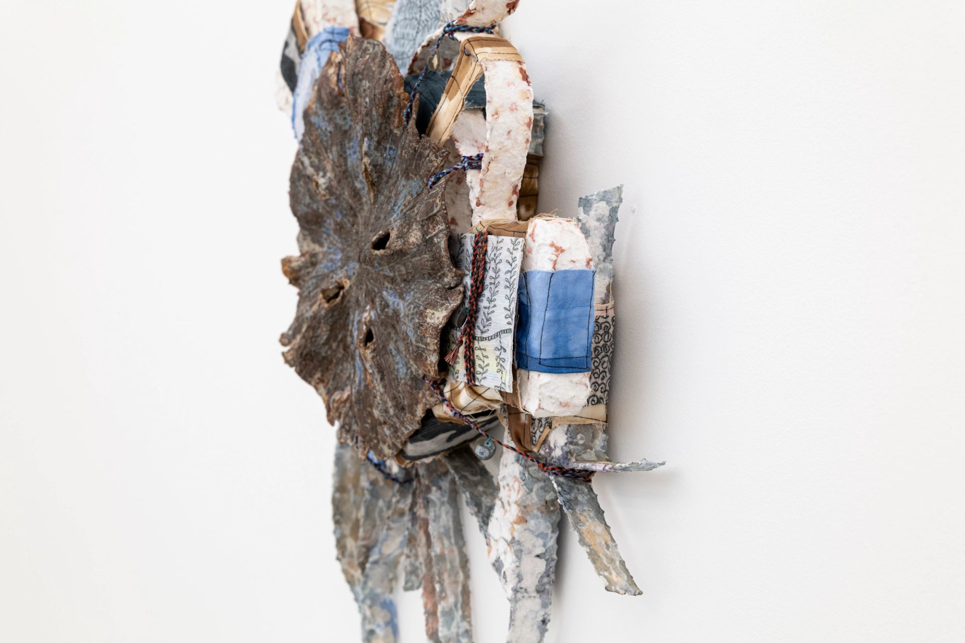 Isabel Nuño de Buen, Codex 49 (in three and a half Earth-years), 2025, Paper maché, wire, glazed ceramic, yarn, transparent paper, paper, graphite, charcoal, watercolor, muslin, hand dyed fabric, hand made cords
65 × 50.5 × 11.5 cm (Courtesy: Chris Sharp, LA)