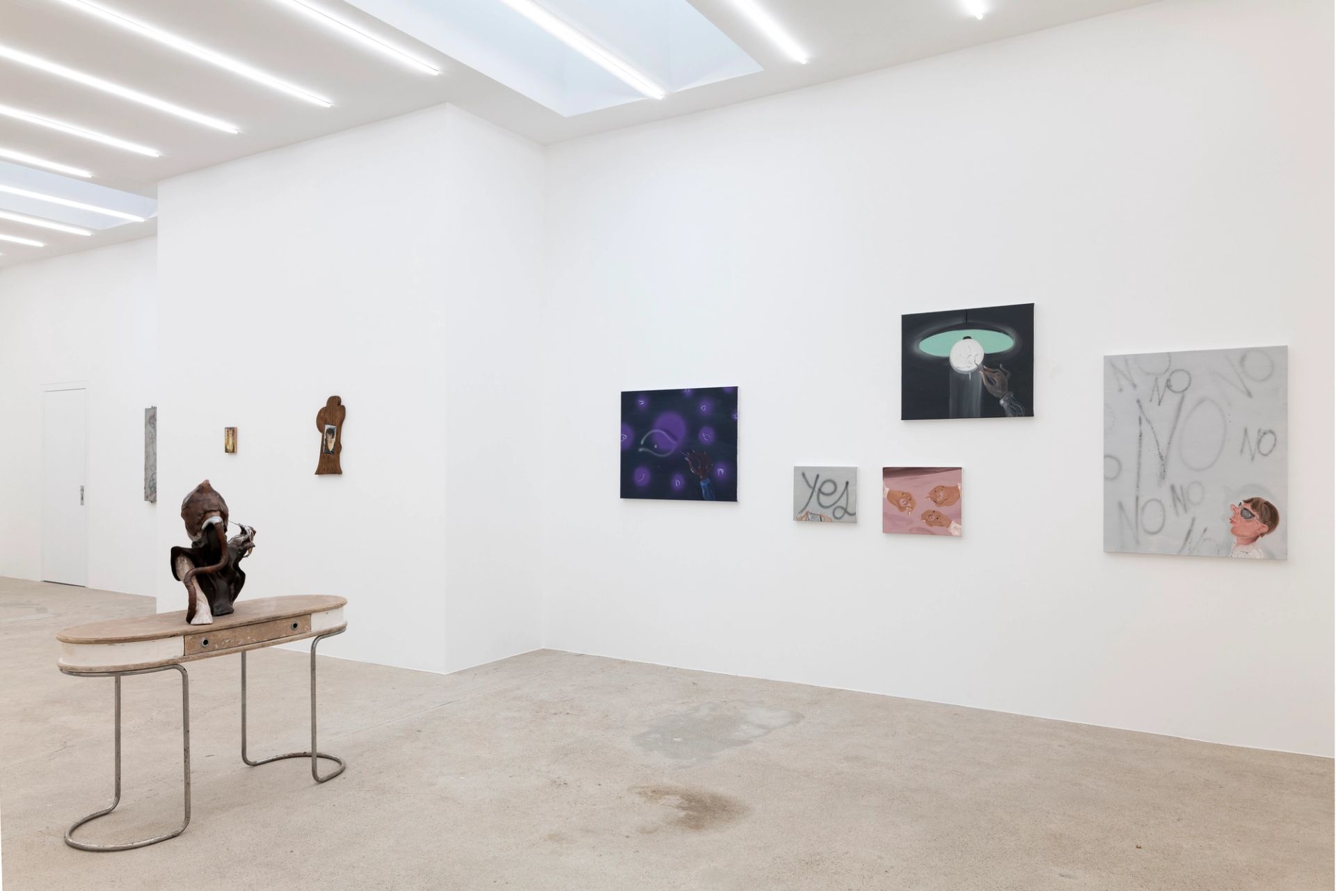 Dear Reality: ASMA, Jose Bonell, Michele Cesaratto, Veronika Hilger, Isaac Lythgoe, Isabel Nuño de Buen, 2025, installation view at Sperling, Munich, photo: Sebastian Kissel