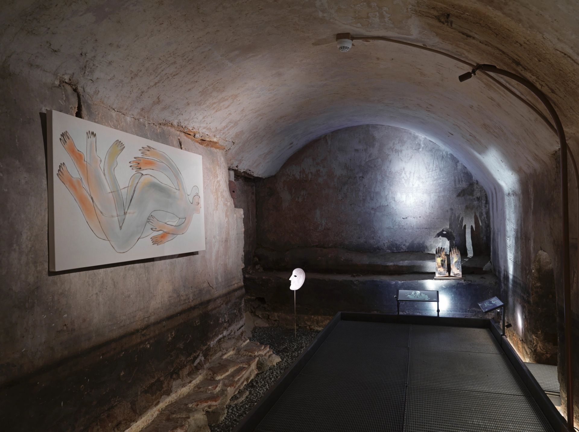 Murmurations, curated by Anlam De Coster , Zeyrek Çinili Hamam, Istanbul 2025