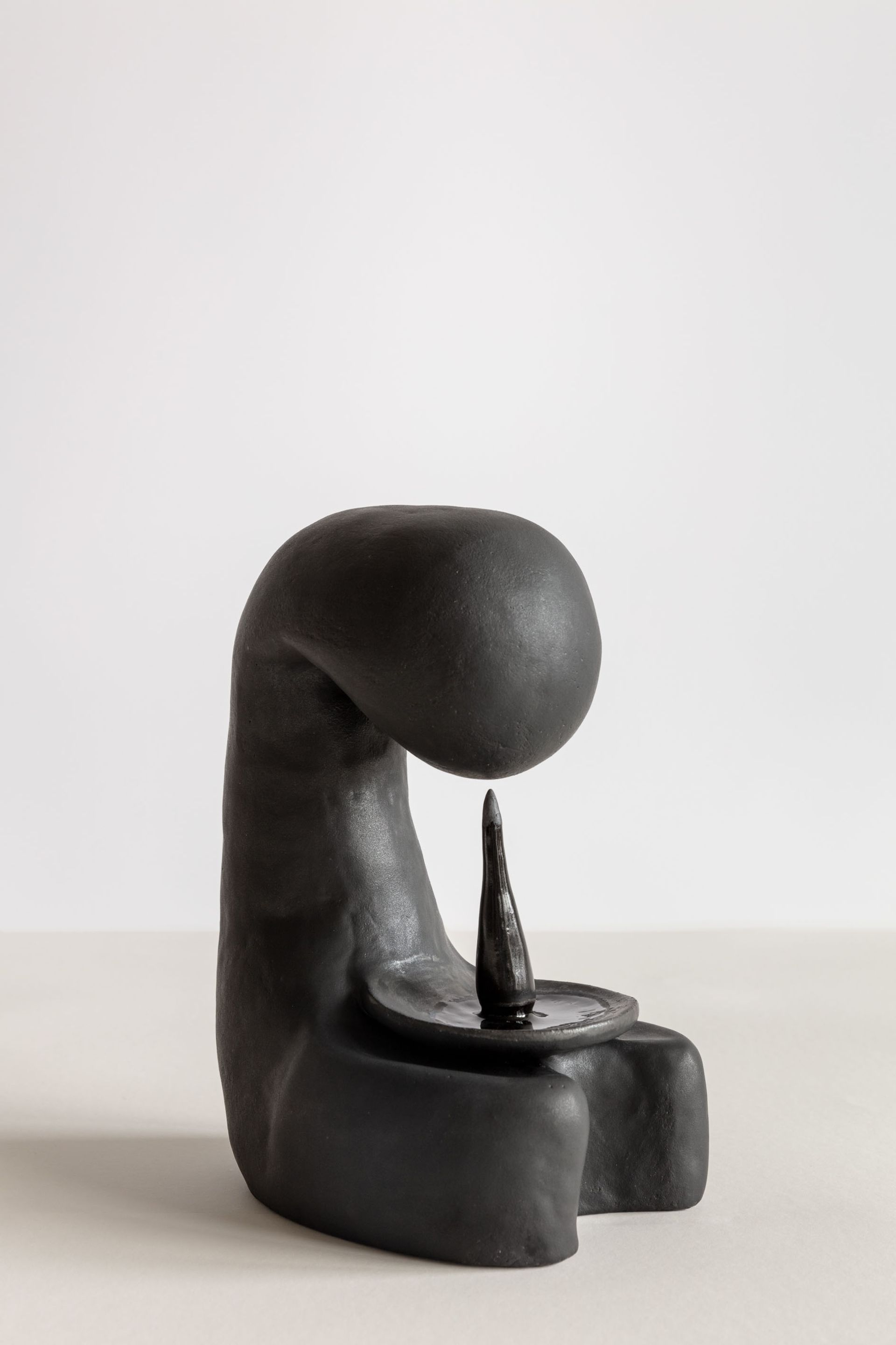 Veronika Hilger, Untitled / ohne Titel, 2022, Ceramic, glazed, 28 × 24.5 x 19 cm