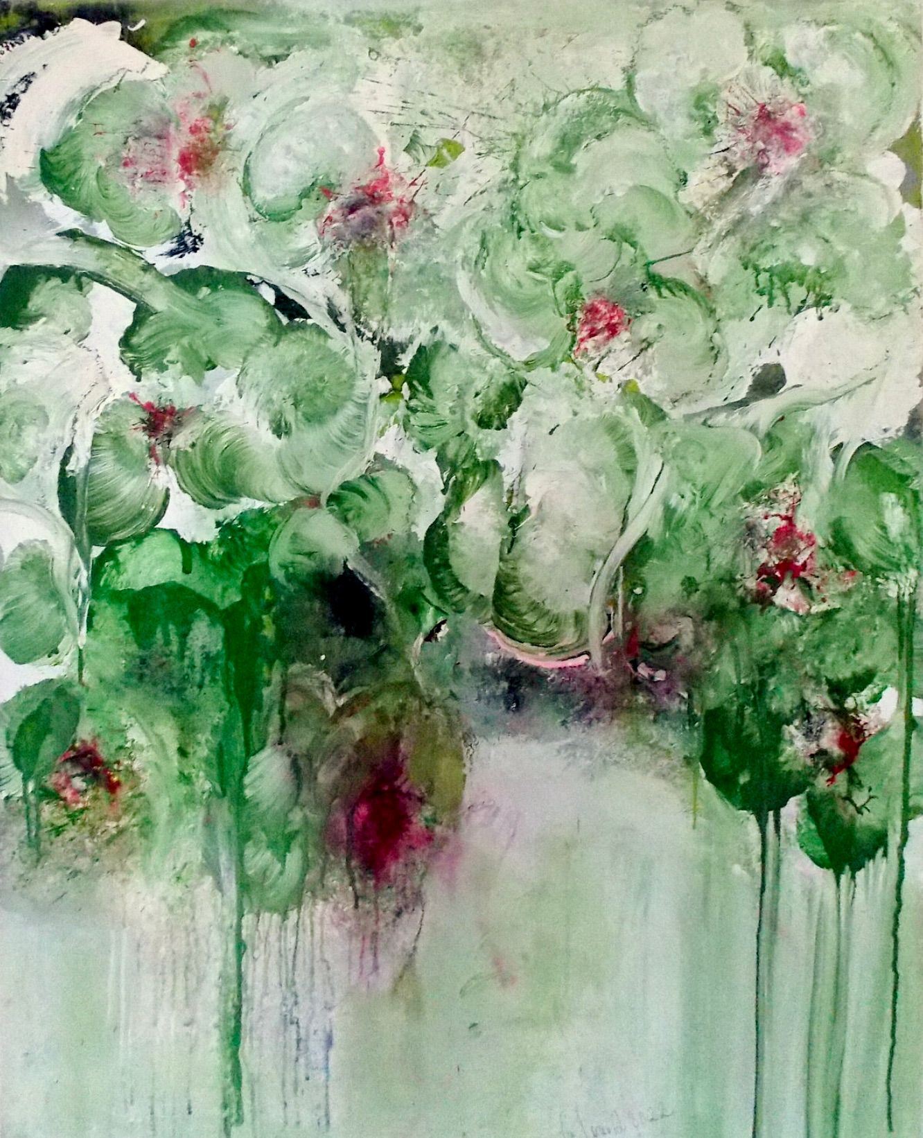 Nel dipinto floreale astratto espressionista "Im Rausch der Blumen 6" di Christa Haack dominano i colori verde, beige e rosso.