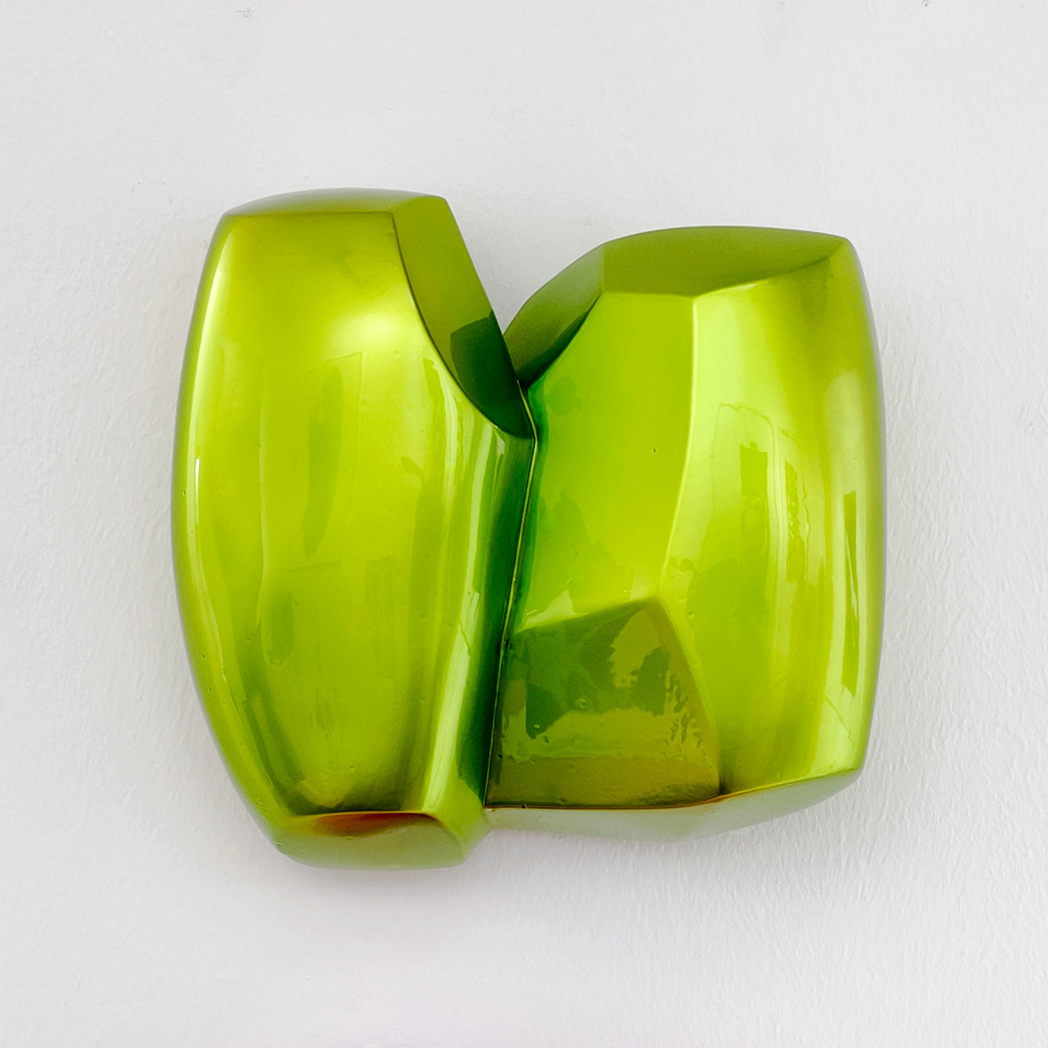 Carola Eggeling Sculpture en plâtre métallisé peint en vert