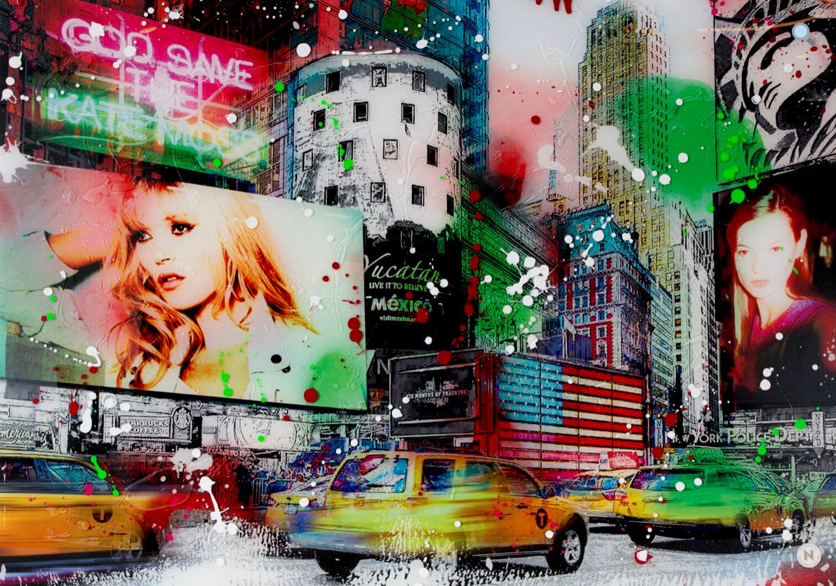 Calle Nathali von Kretschmann en Nueva York con rascacielos y taxis amarillos y Kate Moss en los tablones de anuncios