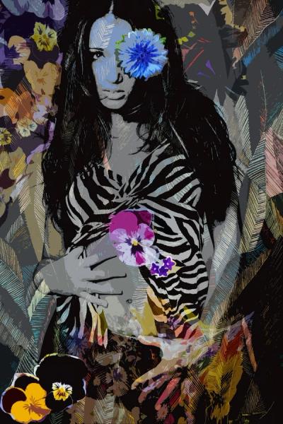 Ute Bruno abstrakte Foto Collage Überlagerung Frauen Portrait brünette und Zebrastreifen Top und Blumen