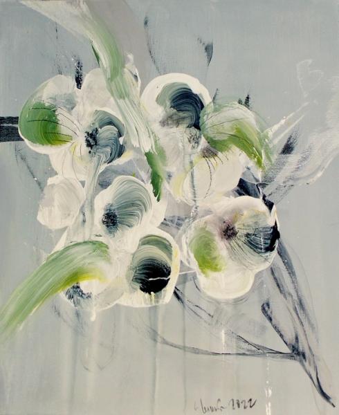 In Christa Haack's "Blumenrausch 1" Expressionist Abstract Flower Painting the colours beige, green and black dominate.