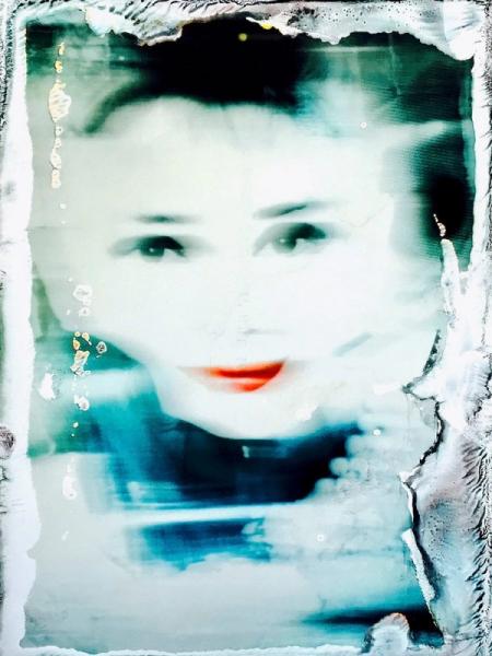 Manfred Vogelsänger abstrakte analog Fotografie verzerrtes Portrait Audrey Hepburn in Breakfast at Tiffanys