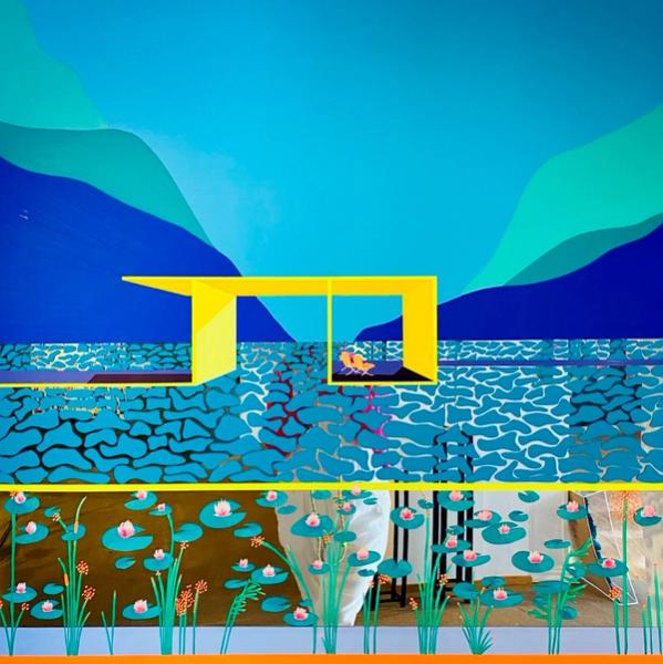 Isabelle Derecque,"Les nénuphars"  Farbenfrohes Gemälde, an einem geheimnisvoll farbigen Orte auf Plexispiegel in Pop-Up Stil mit fröhlichen und energischen Farben gemalt. Visualisiert durch Geometrie, Perspektiven, Kontraste und Spiegelungen.