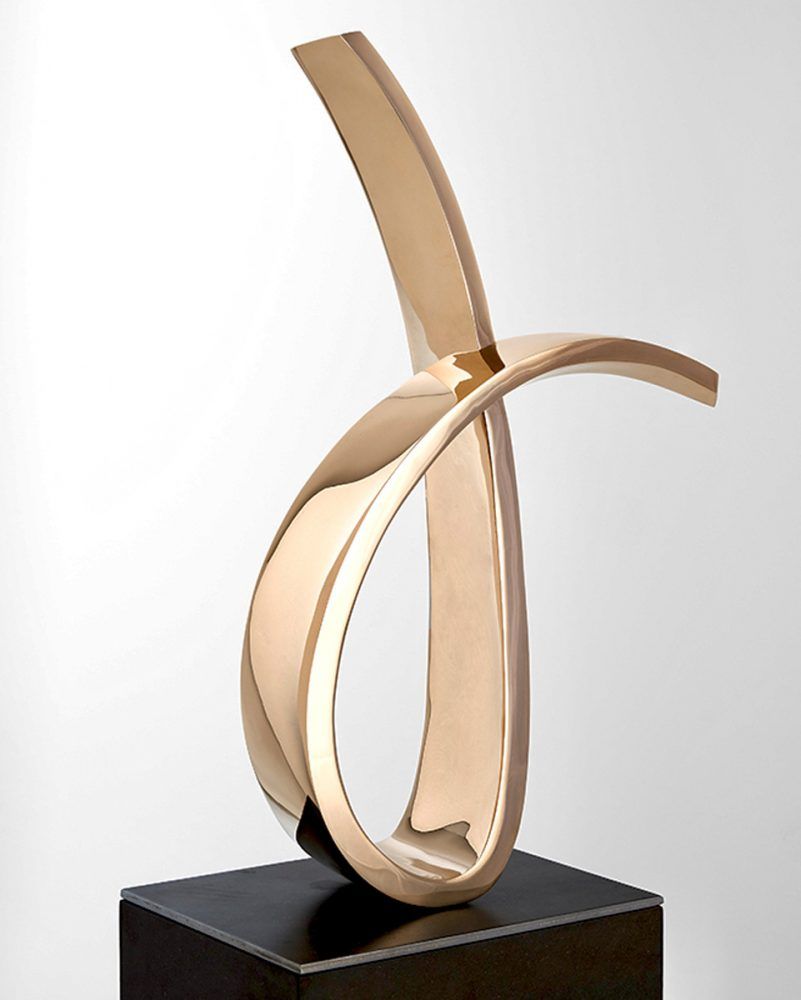 Carola Eggeling scultura in bronzo metallo oro segno gamma