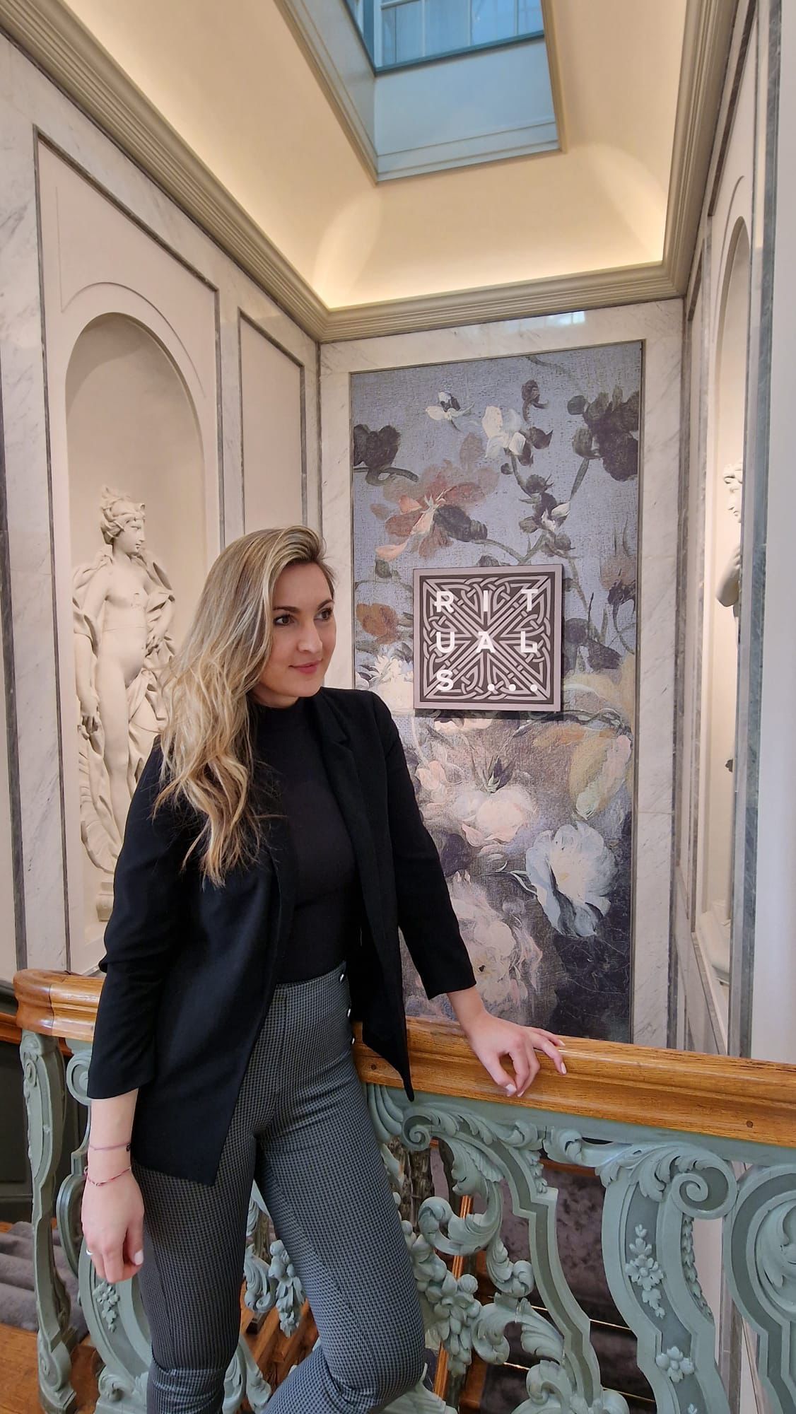 Monica op kantoor