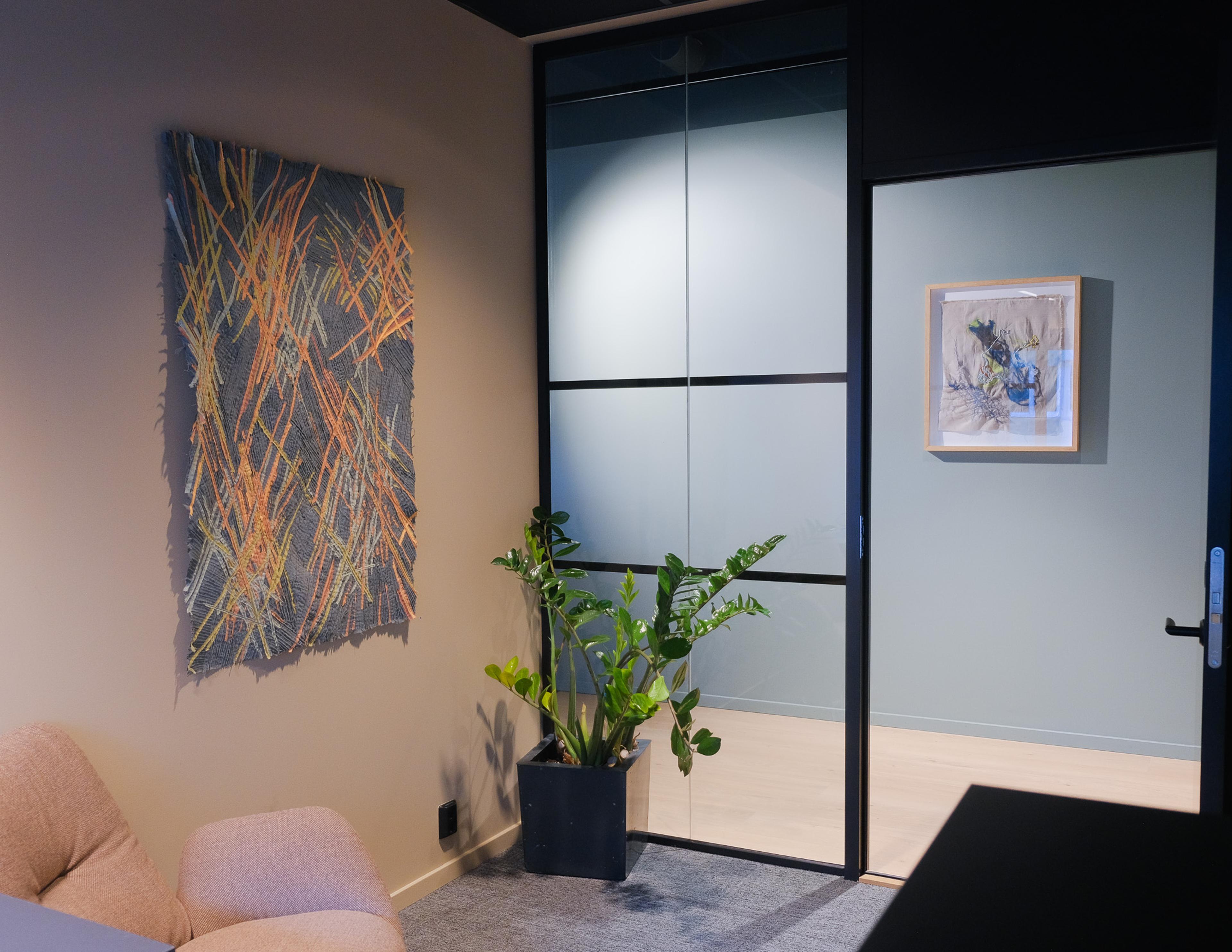 Verk av John. K Raustein og Gunvor Nervold Antonsen