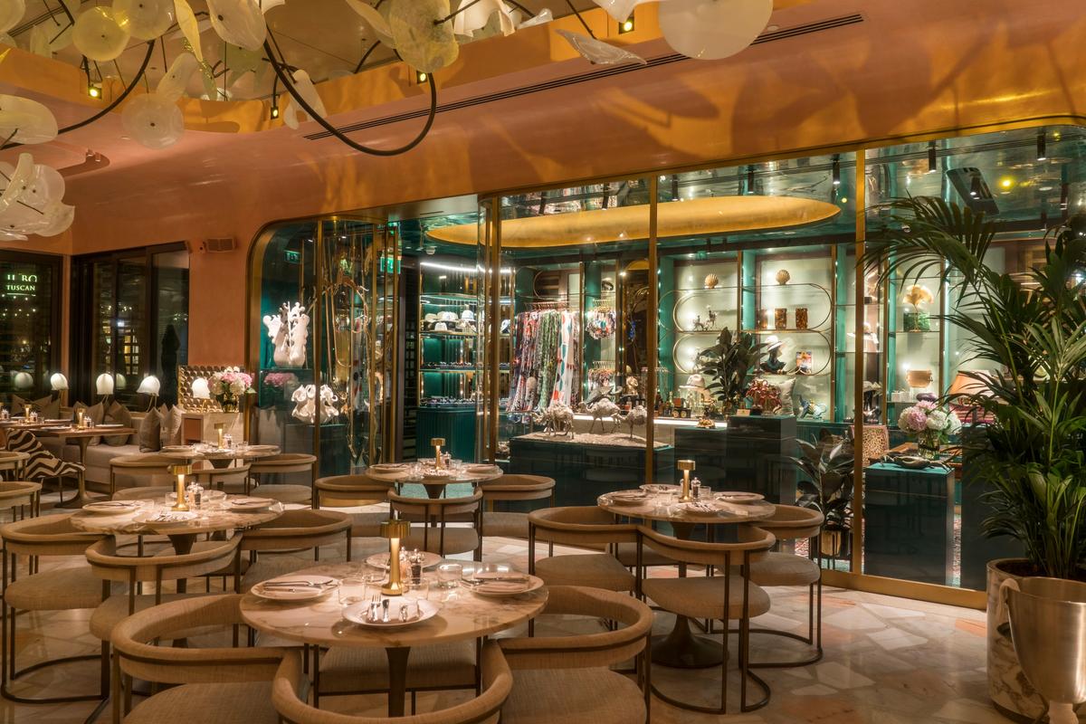 Flamingo Room