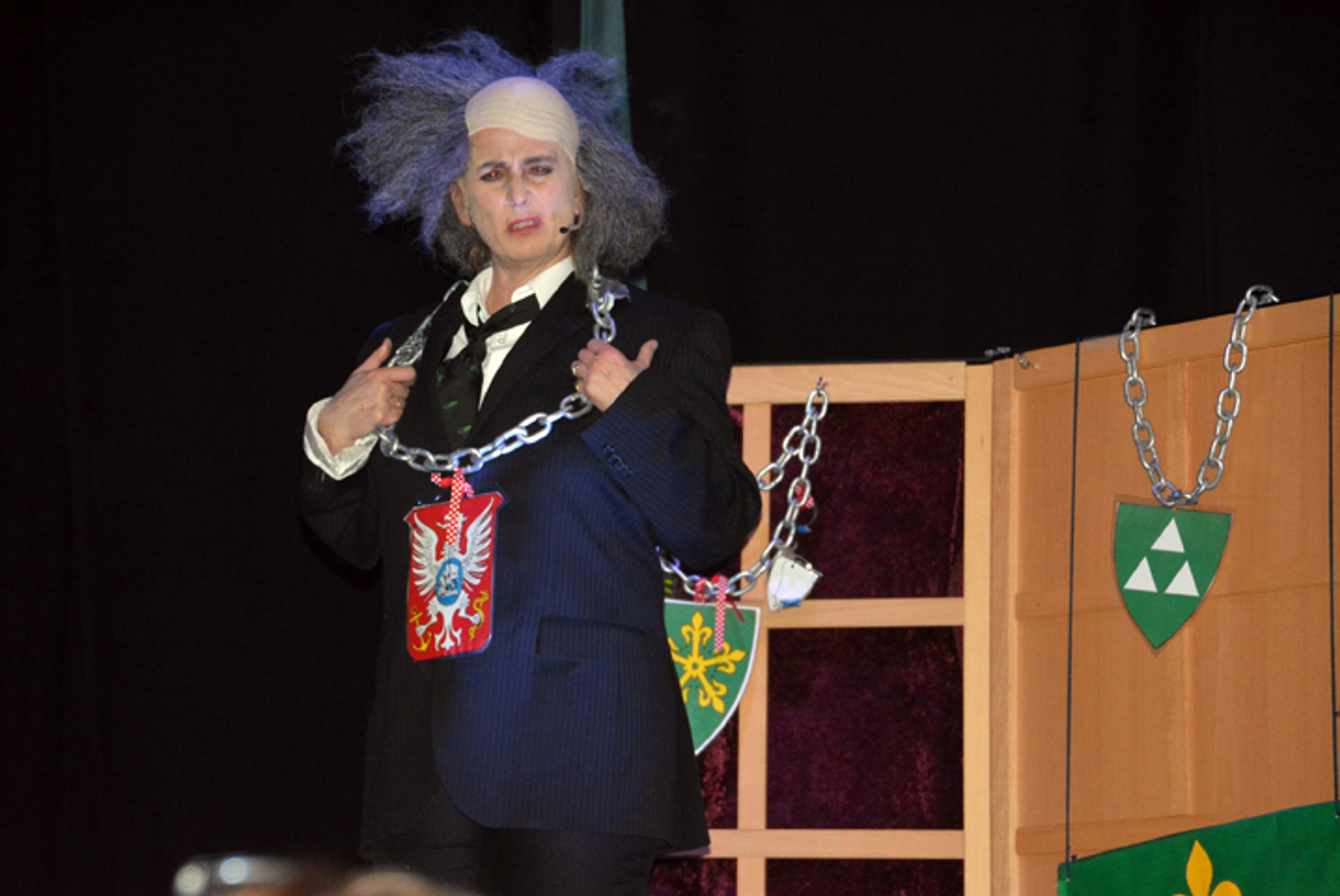 ReAvisa_Re-vy_007_ENTT