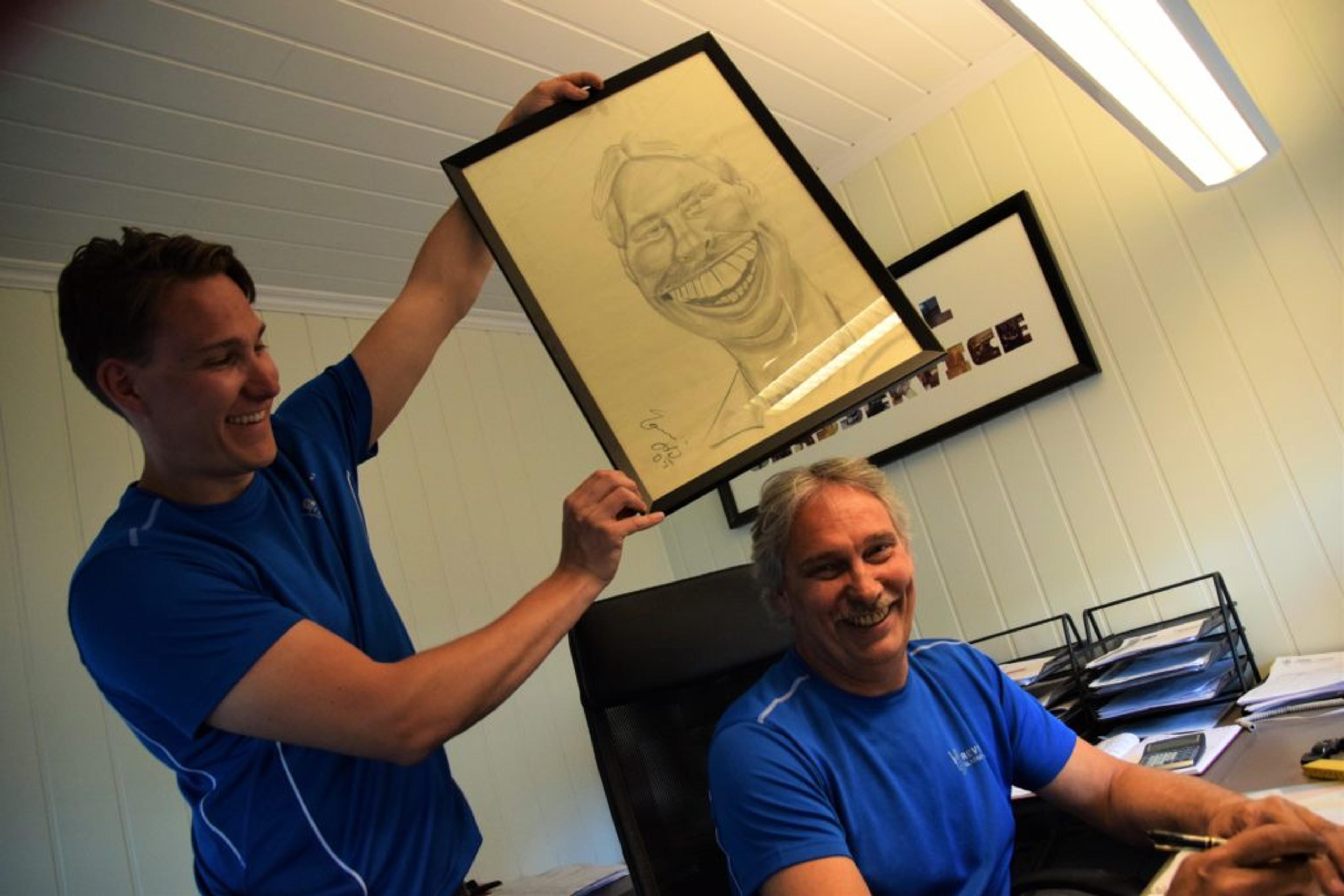 080616_REVETAL_GLASS_9