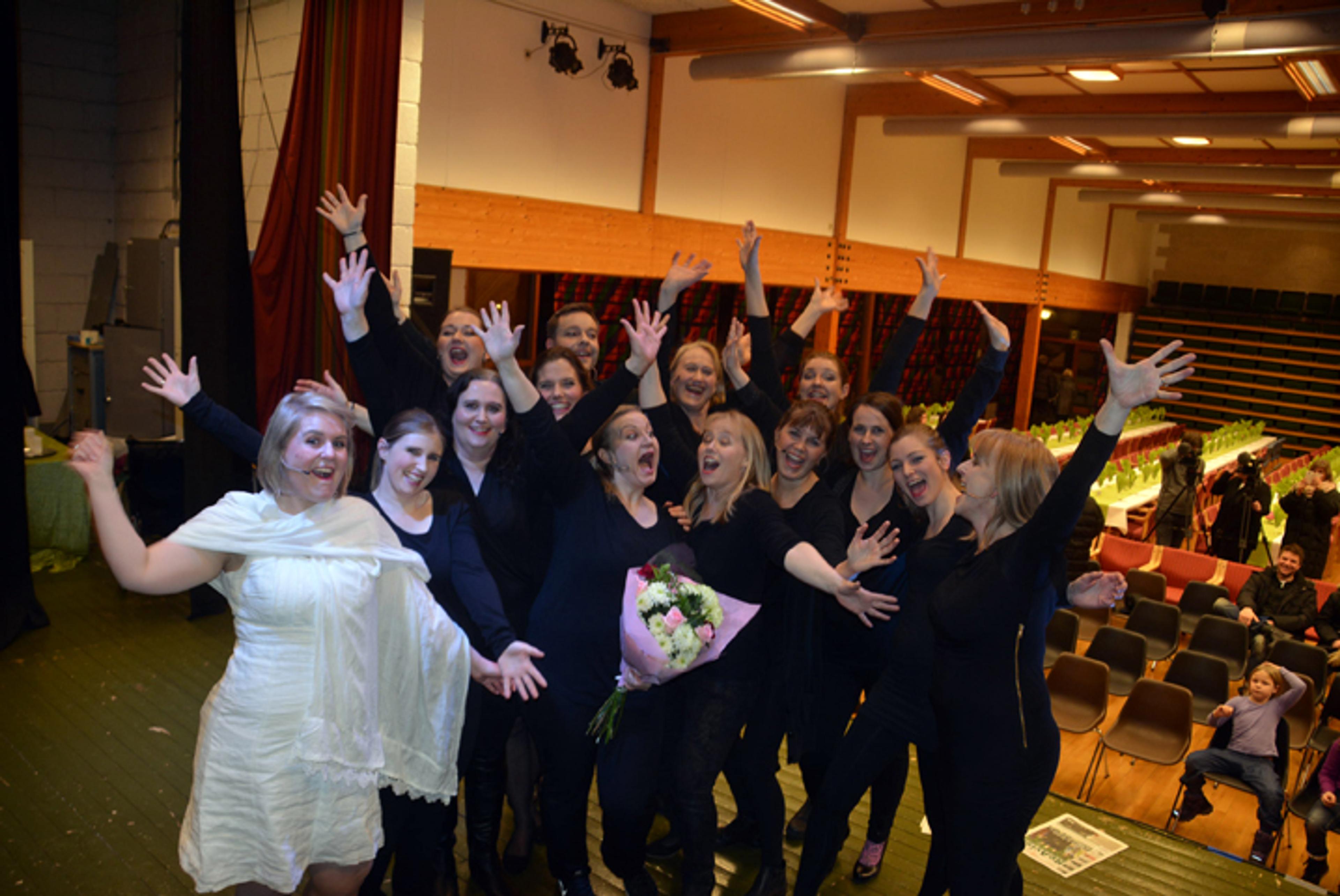 ReAvisa_Re-vy_001_NETT