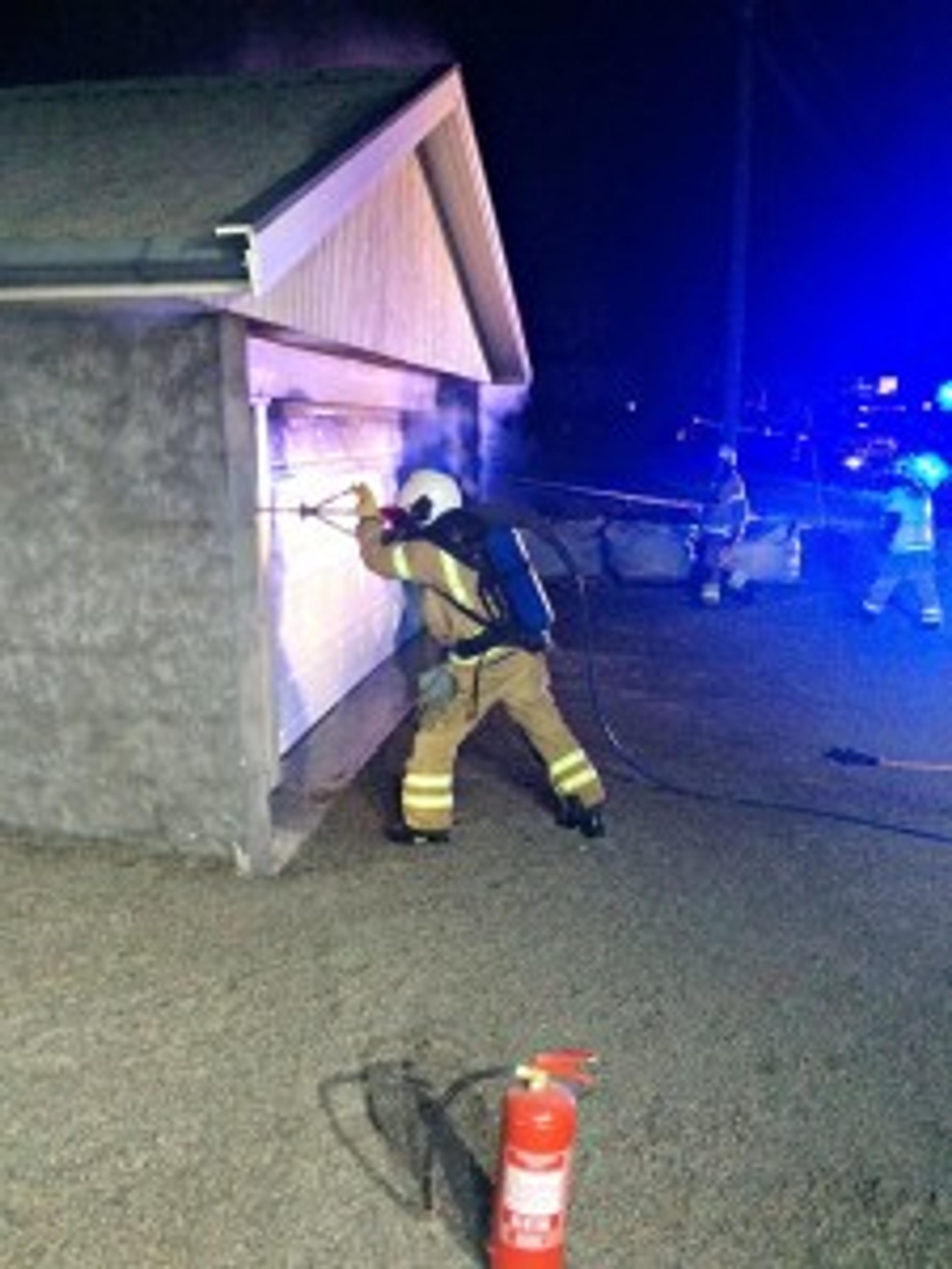 110516_BRANN_GARASJE_REVETAL_2