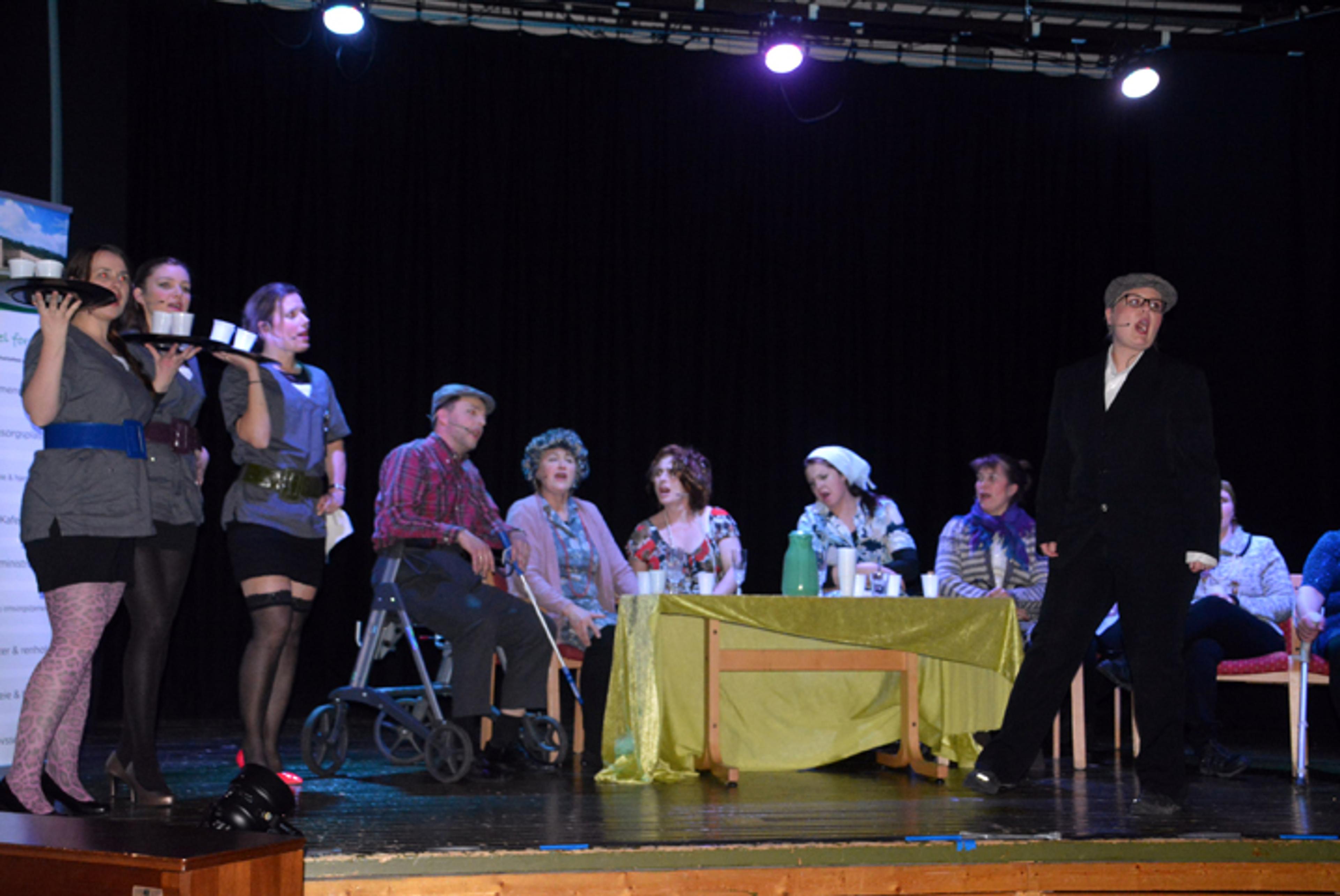 ReAvisa_Re-vy_002_NETT