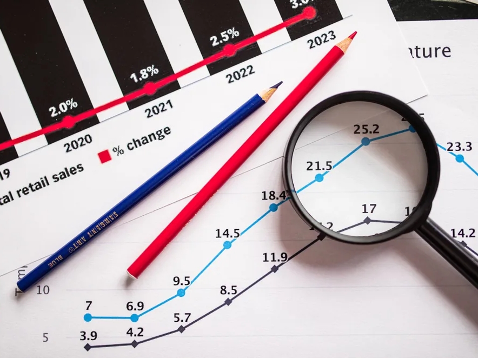 Market Research & Competitive Analysis