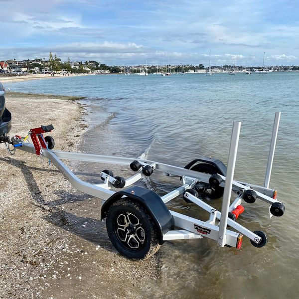 Futura-S375-with-guide-poles-loaded-with-Fish-Pro-Jetski