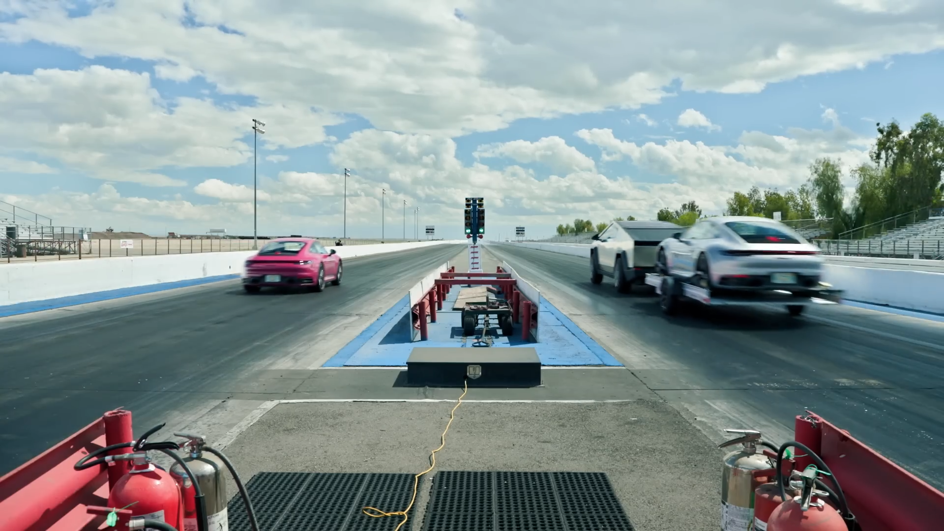 Porsche 911 drag race with Tesla Cybertruck