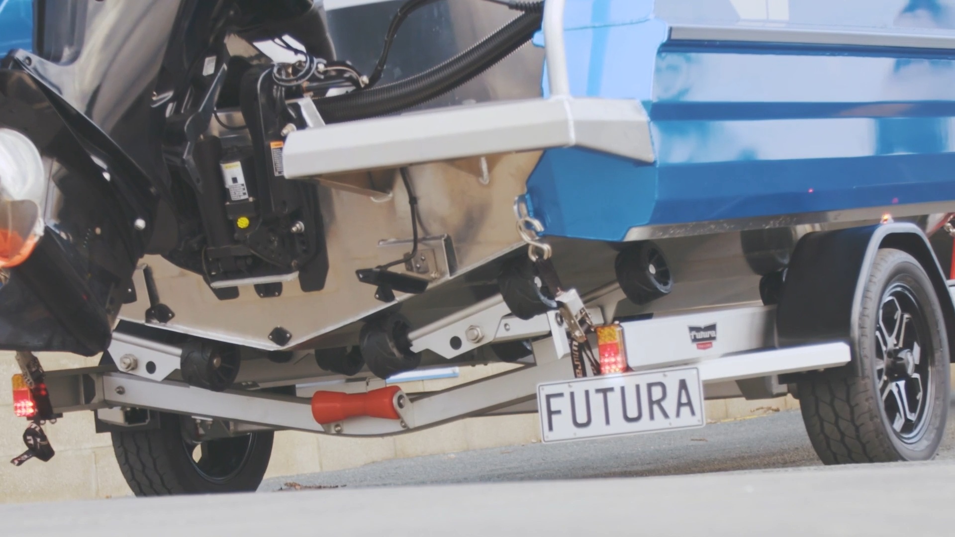 Futura S475 QDK Boat Trailer rear side with Stabicraft loaded on it