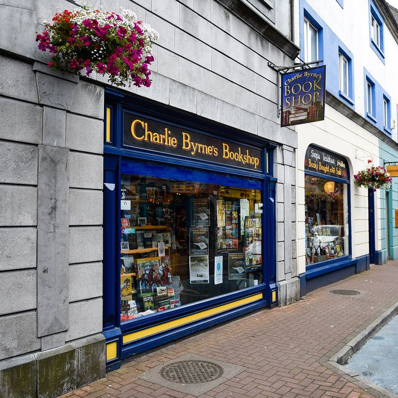 Charlie Byrne’s Bookshop storefront