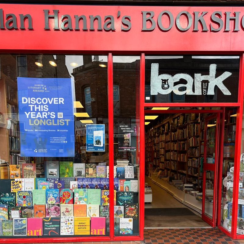 Alan Hanna's Bookshop storefront