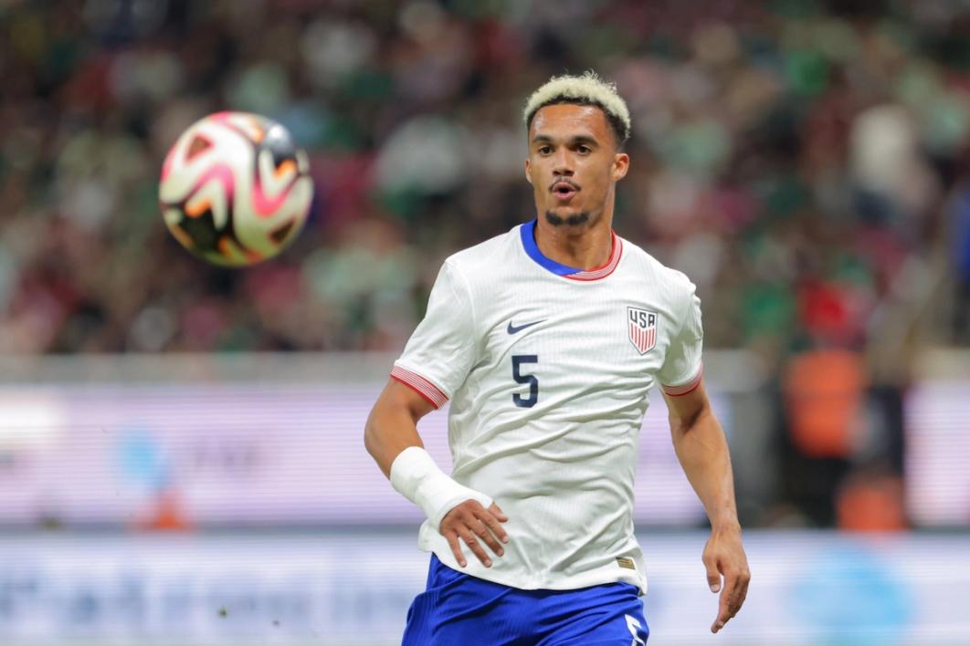 Antonee Robinson in white watches a ball approach him during a match​​​​‌﻿‍﻿​‍​‍‌‍﻿﻿‌﻿​‍‌‍‍‌‌‍‌﻿‌‍‍‌‌‍﻿‍​‍​‍​﻿‍‍​‍​‍‌﻿​﻿‌‍​‌‌‍﻿‍‌‍‍‌‌﻿‌​‌﻿‍‌​‍﻿‍‌‍‍‌‌‍﻿﻿​‍​‍​‍﻿​​‍​‍‌‍‍​‌﻿​‍‌‍‌‌‌‍‌‍​‍​‍​﻿‍‍​‍​‍‌‍‍​‌﻿‌​‌﻿‌​‌﻿​​‌﻿​﻿​﻿‍‍​‍﻿﻿​‍﻿﻿‌﻿‌‌‌﻿​﻿‌﻿​﻿‌‍‌‍​‍﻿‍‌﻿​﻿‌‍​‌‌‍﻿‍‌‍‍‌‌﻿‌​‌﻿‍‌​‍﻿‍‌﻿​﻿‌﻿‌​‌﻿‌‌‌‍‌​‌‍‍‌‌‍﻿﻿​‍﻿﻿‌‍‍‌‌‍﻿‍‌﻿‌​‌‍‌‌‌‍﻿‍‌﻿‌​​‍﻿﻿‌‍‌‌‌‍‌​‌‍‍‌‌﻿‌​​‍﻿﻿‌‍﻿‌‌‍﻿﻿‌‍‌​‌‍‌‌​﻿﻿‌‌﻿​​‌﻿​‍‌‍‌‌‌﻿​﻿‌‍‌‌‌‍﻿‍‌﻿‌​‌‍​‌‌﻿‌​‌‍‍‌‌‍﻿﻿‌‍﻿‍​﻿‍﻿‌‍‍‌‌‍‌​​﻿﻿‌​﻿​‌​﻿​‍‌‍‌‌​﻿​﻿‌‍​﻿​﻿‍​​﻿​​​﻿‍‌​‍﻿‌‌‍‌‍‌‍‌​‌‍​‌​﻿​‍​‍﻿‌​﻿‌​​﻿‌﻿‌‍‌‌​﻿‌﻿​‍﻿‌‌‍​‍​﻿​﻿​﻿​﻿​﻿‌‍​‍﻿‌‌‍​‍​﻿​‍​﻿‌﻿‌‍‌​‌‍​‌​﻿‍‌​﻿‌‍‌‍‌‍‌‍‌‌​﻿‌​‌‍​﻿​﻿​​​﻿‍﻿‌﻿‌​‌﻿‍‌‌﻿​​‌‍‌‌​﻿﻿‌‌﻿​﻿‌﻿‌​‌‍﻿﻿‌﻿​‍‌﻿‍‌​﻿‍﻿‌﻿​​‌‍​‌‌﻿‌​‌‍‍​​﻿﻿‌‌‍​﻿‌‍﻿﻿‌‍﻿‍‌﻿‌​‌‍‌‌‌‍﻿‍‌﻿‌​​‍‌‌​﻿‌‌‌​​‍‌‌﻿﻿‌‍‍﻿‌‍‌‌‌﻿‍‌​‍‌‌​﻿​﻿‌​‌​​‍‌‌​﻿​﻿‌​‌​​‍‌‌​﻿​‍​﻿​‍​﻿​‌​﻿‌‍​﻿​‍‌‍​‌​﻿​​​﻿‌﻿​﻿‍‌​﻿‌﻿​﻿‍​​﻿‌​​﻿‌‌​﻿‌​​‍‌‌​﻿​‍​﻿​‍​‍‌‌​﻿‌‌‌​‌​​‍﻿‍‌‍‍‌‌‍﻿‌‌‍​‌‌‍‌﻿‌‍‌‌‌​‌​‌‍‌‌‌﻿​﻿‌‍‍﻿‌﻿‌​‌‍﻿﻿‌﻿​​​‍﻿‍‌‍​‌‌‍﻿​‌﻿‌​​﻿﻿﻿‌‍​‍‌‍​‌‌﻿​﻿‌‍‌‌‌‌‌‌‌﻿​‍‌‍﻿​​﻿﻿‌‌‍‍​‌﻿‌​‌﻿‌​‌﻿​​‌﻿​﻿​‍‌‌​﻿​﻿‌​​‌​‍‌‌​﻿​‍‌​‌‍​‍‌‌​﻿​‍‌​‌‍‌﻿‌‌‌﻿​﻿‌﻿​﻿‌‍‌‍​‍﻿‍‌﻿​﻿‌‍​‌‌‍﻿‍‌‍‍‌‌﻿‌​‌﻿‍‌​‍﻿‍‌﻿​﻿‌﻿‌​‌﻿‌‌‌‍‌​‌‍‍‌‌‍﻿﻿​‍‌‍‌‍‍‌‌‍‌​​﻿﻿‌​﻿​‌​﻿​‍‌‍‌‌​﻿​﻿‌‍​﻿​﻿‍​​﻿​​​﻿‍‌​‍﻿‌‌‍‌‍‌‍‌​‌‍​‌​﻿​‍​‍﻿‌​﻿‌​​﻿‌﻿‌‍‌‌​﻿‌﻿​‍﻿‌‌‍​‍​﻿​﻿​﻿​﻿​﻿‌‍​‍﻿‌‌‍​‍​﻿​‍​﻿‌﻿‌‍‌​‌‍​‌​﻿‍‌​﻿‌‍‌‍‌‍‌‍‌‌​﻿‌​‌‍​﻿​﻿​​​‍‌‍‌﻿‌​‌﻿‍‌‌﻿​​‌‍‌‌​﻿﻿‌‌﻿​﻿‌﻿‌​‌‍﻿﻿‌﻿​‍‌﻿‍‌​‍‌‍‌﻿​​‌‍​‌‌﻿‌​‌‍‍​​﻿﻿‌‌‍​﻿‌‍﻿﻿‌‍﻿‍‌﻿‌​‌‍‌‌‌‍﻿‍‌﻿‌​​‍‌‌​﻿‌‌‌​​‍‌‌﻿﻿‌‍‍﻿‌‍‌‌‌﻿‍‌​‍‌‌​﻿​﻿‌​‌​​‍‌‌​﻿​﻿‌​‌​​‍‌‌​﻿​‍​﻿​‍​﻿​‌​﻿‌‍​﻿​‍‌‍​‌​﻿​​​﻿‌﻿​﻿‍‌​﻿‌﻿​﻿‍​​﻿‌​​﻿‌‌​﻿‌​​‍‌‌​﻿​‍​﻿​‍​‍‌‌​﻿‌‌‌​‌​​‍﻿‍‌‍‍‌‌‍﻿‌‌‍​‌‌‍‌﻿‌‍‌‌‌​‌​‌‍‌‌‌﻿​﻿‌‍‍﻿‌﻿‌​‌‍﻿﻿‌﻿​​​‍﻿‍‌‍​‌‌‍﻿​‌﻿‌​​‍​‍‌﻿﻿‌