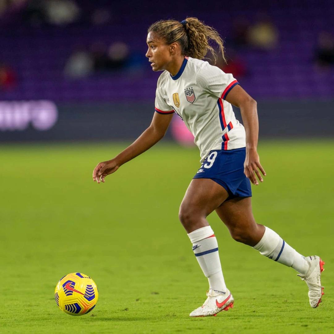 USWNT REWIND: Macario Makes Professional Club Debut, Title Race Tightens in England