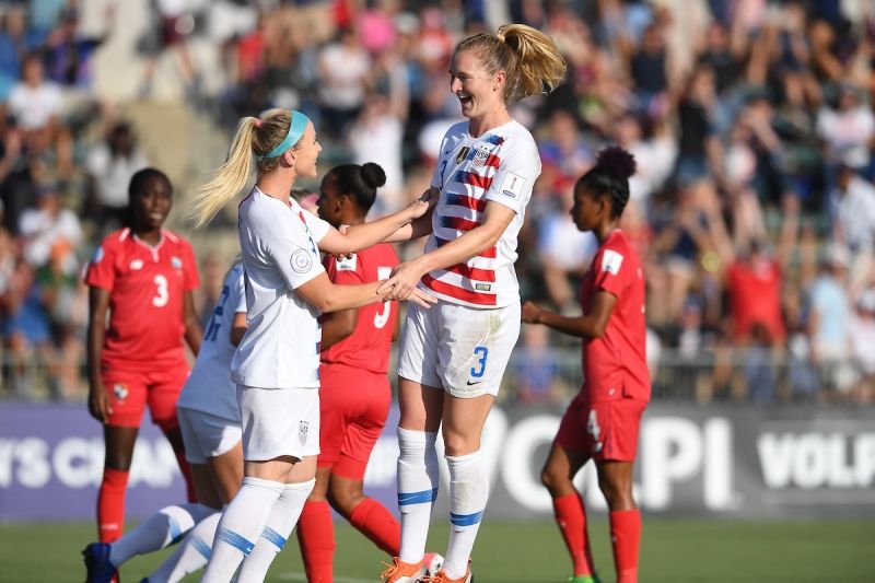 Samantha Mewis