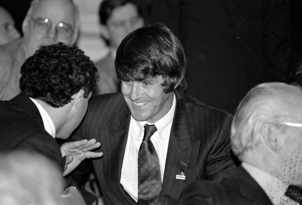 Bora Milutinovic at his introductory press conference as head coach of the U.S. Men's National Team in 1991 (Photo by Tony Quinn/ISI Photos/ISI Photos via Getty Images)